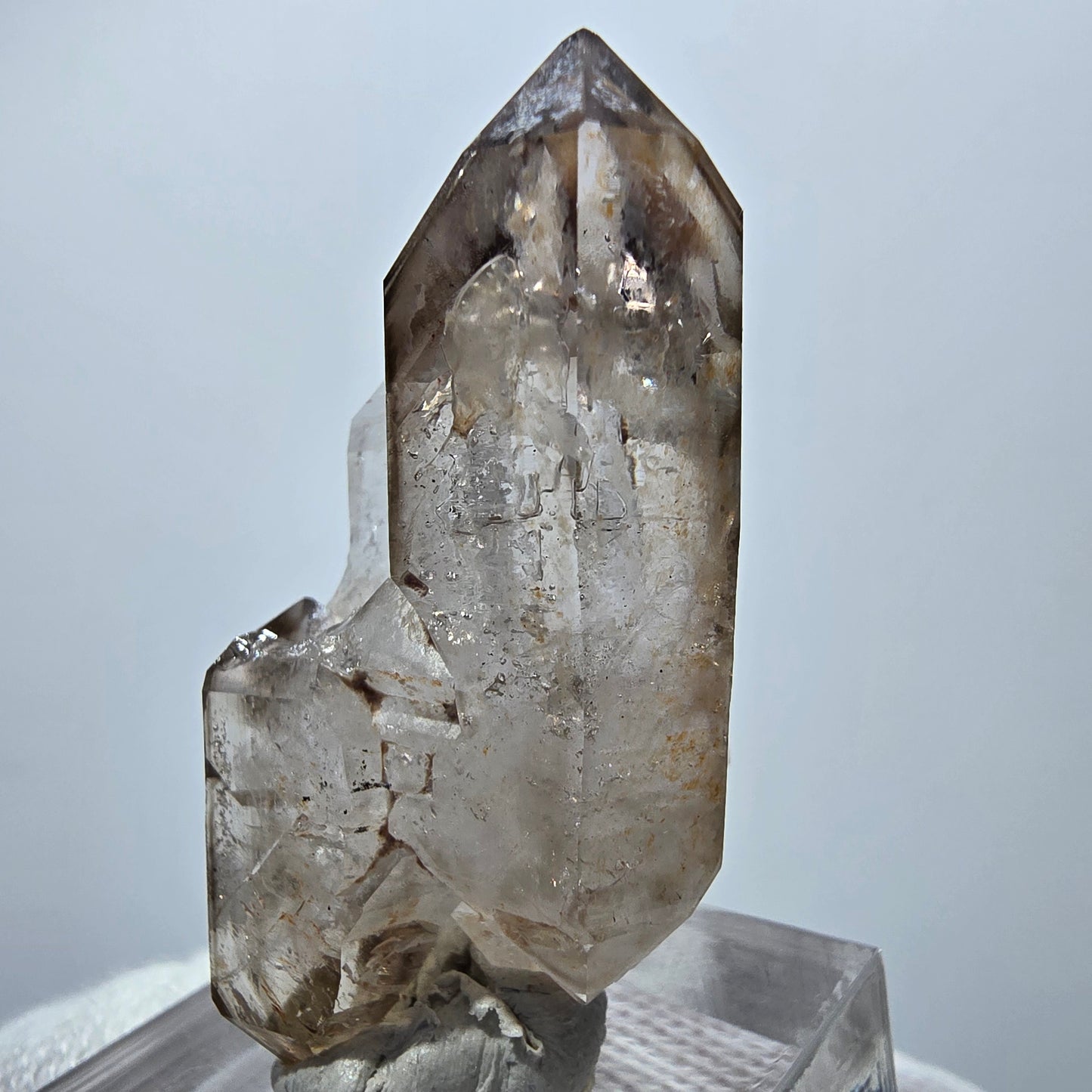 Quartz fumé fantôme transparent DT Scepter Point Goboboseb, Namibie 43 x 23 x 21 mm