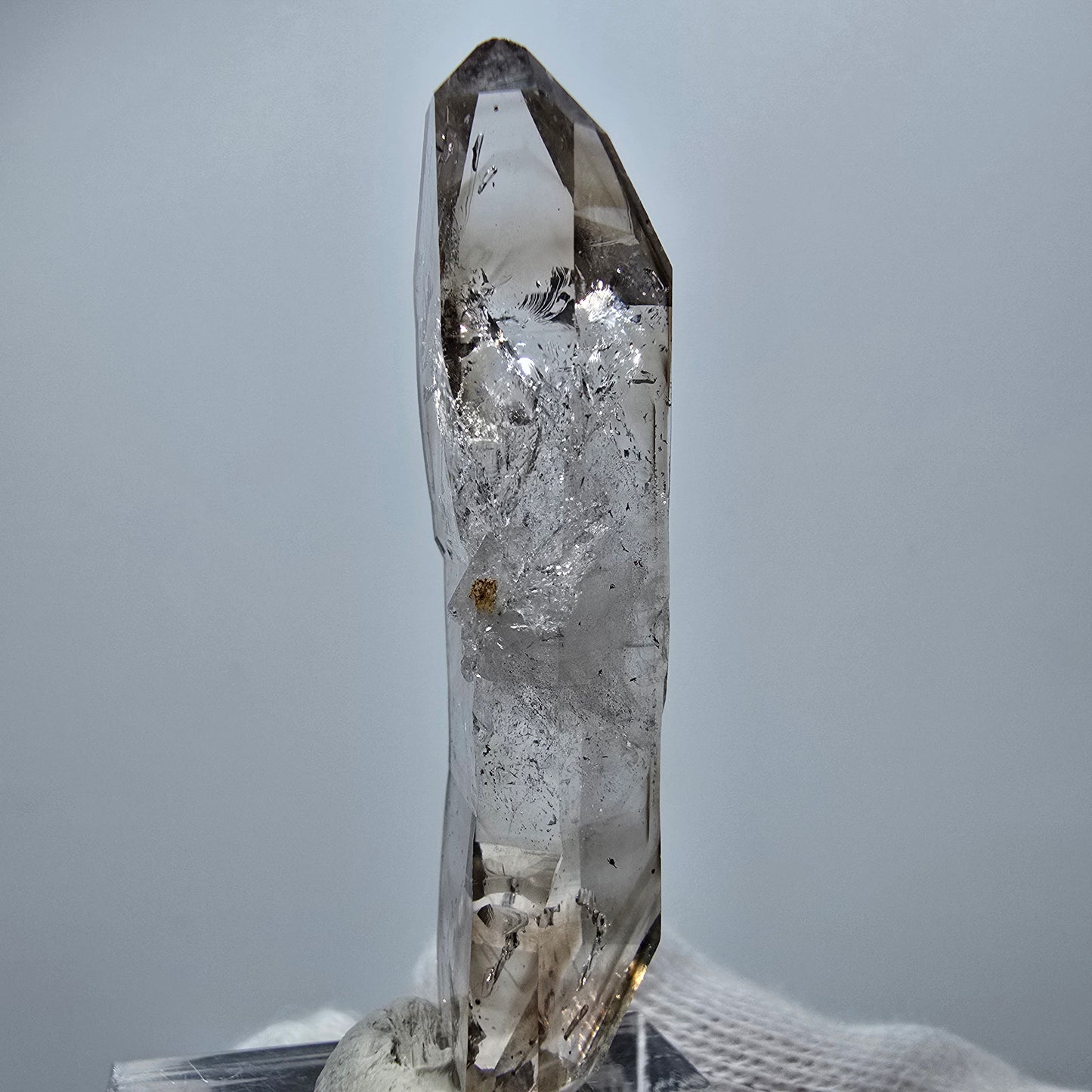 Quartz fumé fantôme transparent DT Scepter Point Goboboseb, Namibie 47 x 13 x 8 mm