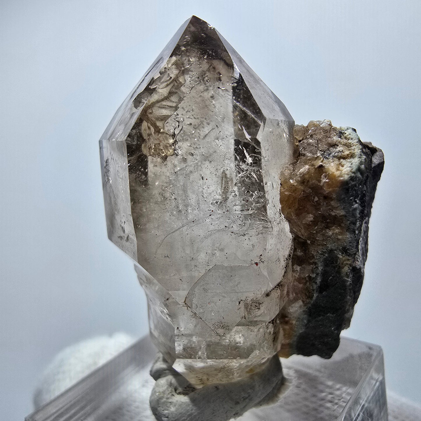 Amas de quartz fumé fantôme transparent, Goboboseb, Namibie, 39 x 36 x 28 mm