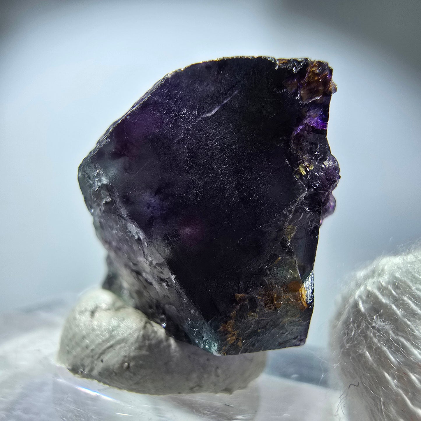 Rare spécimen de cube de fluorite fantôme, vert-violet zonal, Okorusu, Namibie, 22 x 21 x 15 mm