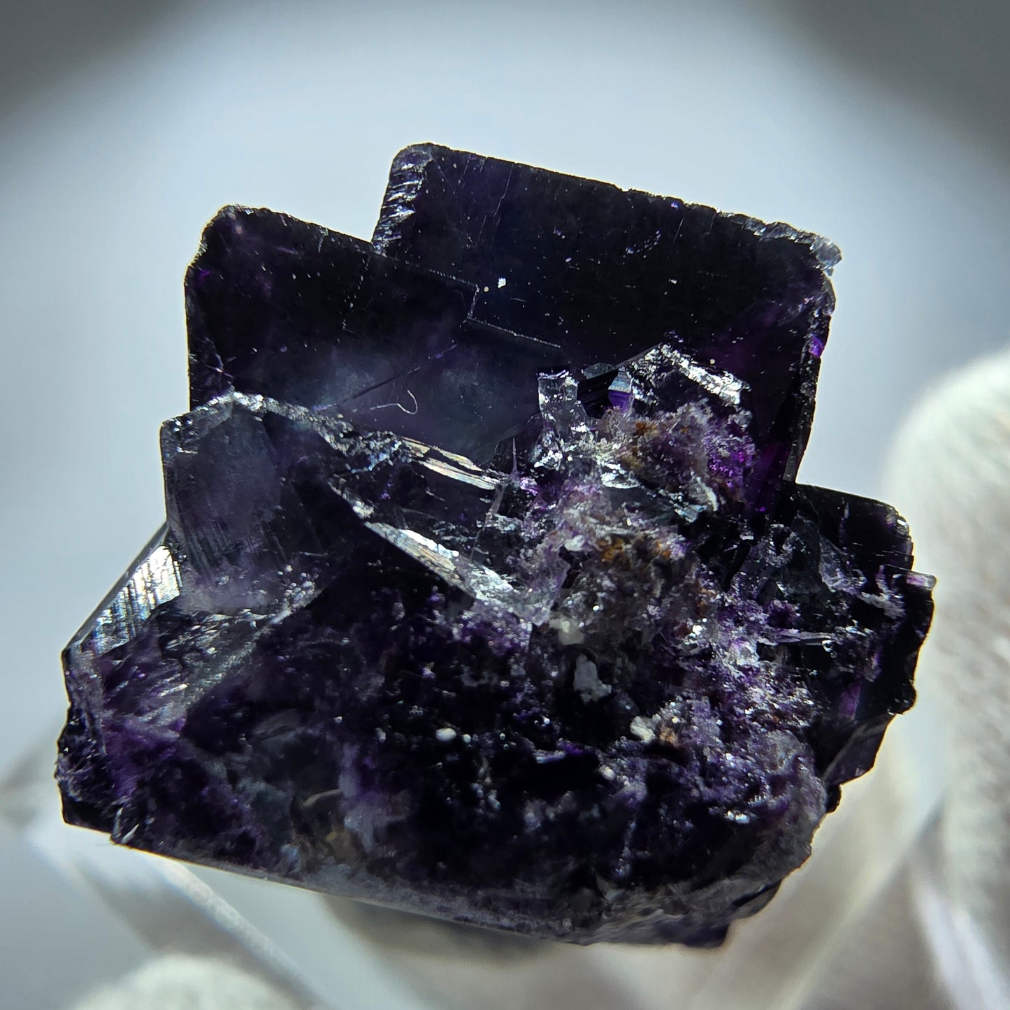 Spécimen rare de cube de fluorite fantôme, vert-violet zonal, Okorusu, Namibie, 24 x 23 x 19 mm