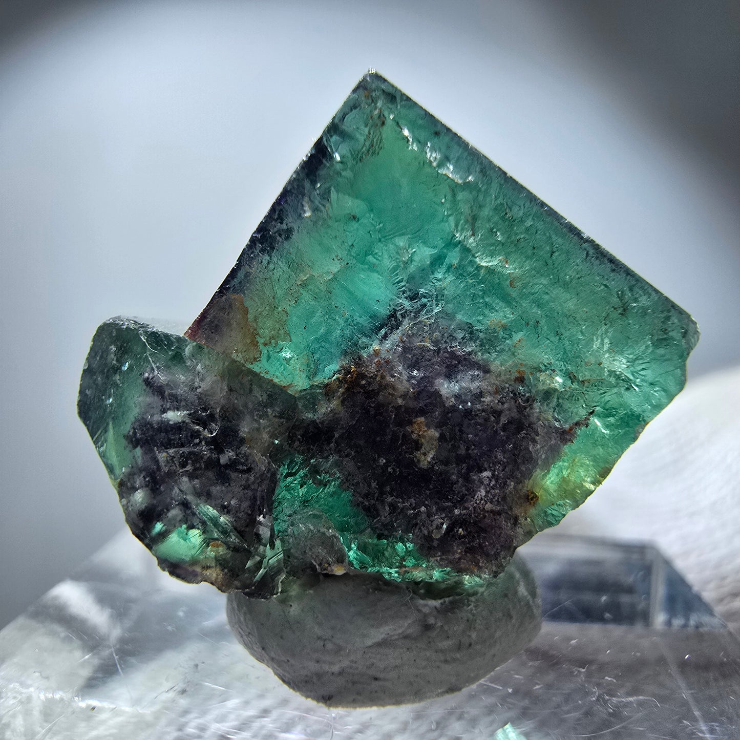 Spécimen rare de cube de fluorite fantôme, vert zonal et violet, Okorusu, Namibie, 22 x 19 x 14 mm