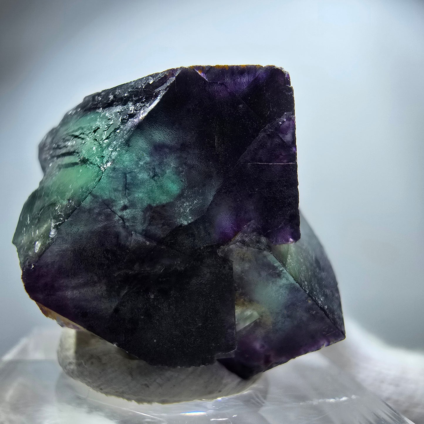Spécimen rare de cube de fluorite fantôme, vert zonal et violet, Okorusu, Namibie, 29 x 23 x 20 mm