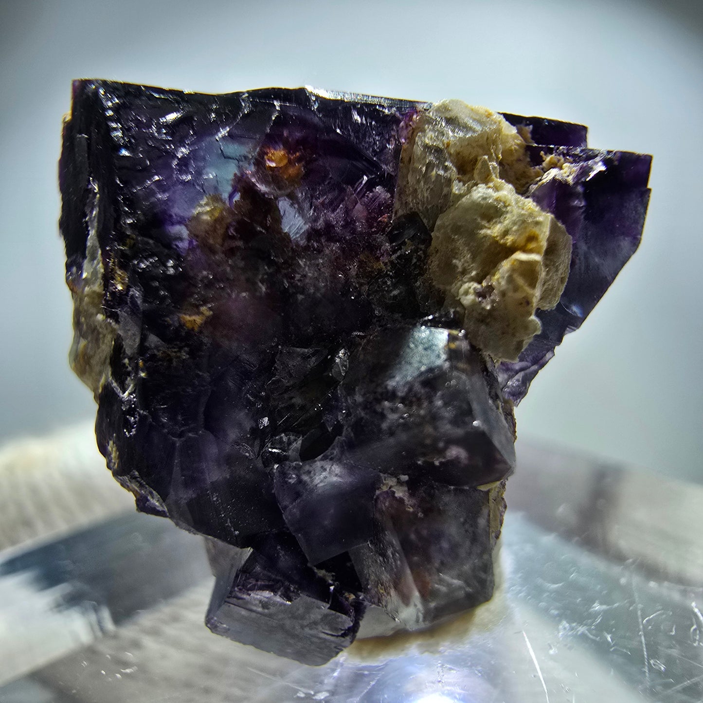 Spécimen rare de cube de fluorite fantôme, vert zonal et violet, Okorusu, Namibie, 22 x 20 x 15 mm