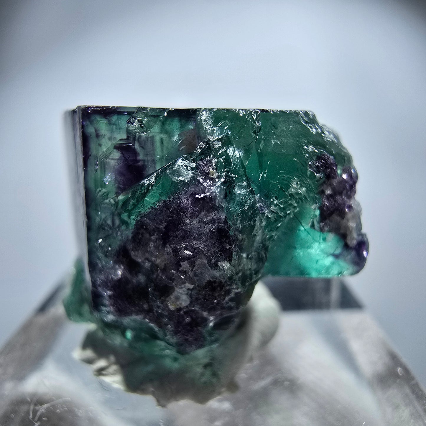 Spécimen rare de cube de fluorite fantôme zonal vert violet Okorusu, Namibie 23*21*15 mm