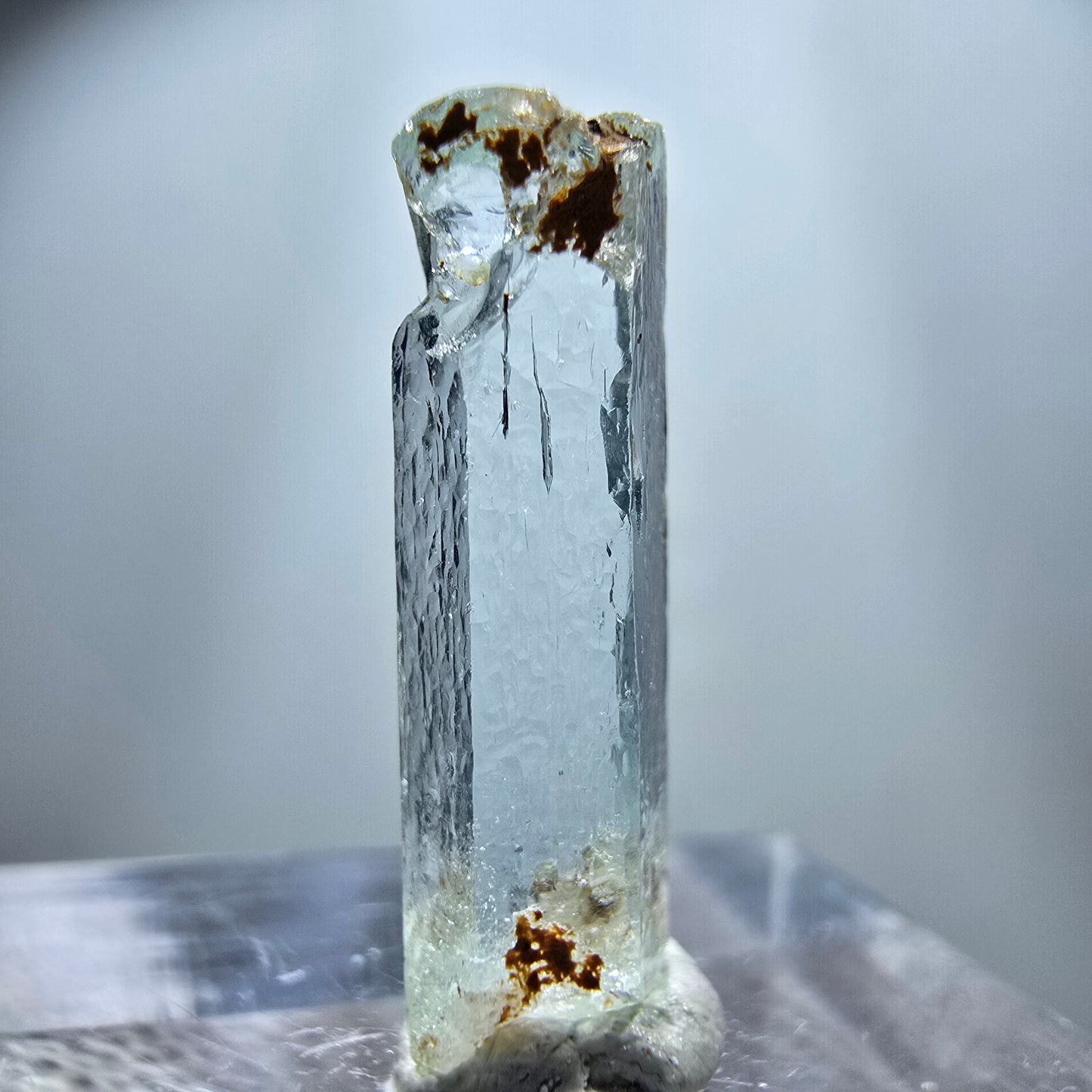 Cristal d'aigue-marine transparent X, bleu Erongo, Namibie 21*6*4mm