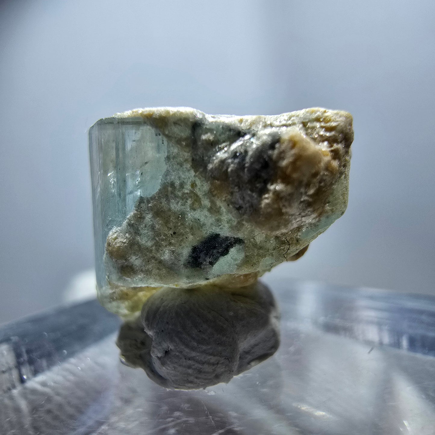 Cristal d'aigue-marine X rare, bleu Erongo, Namibie 22 x 15 x 11 mm