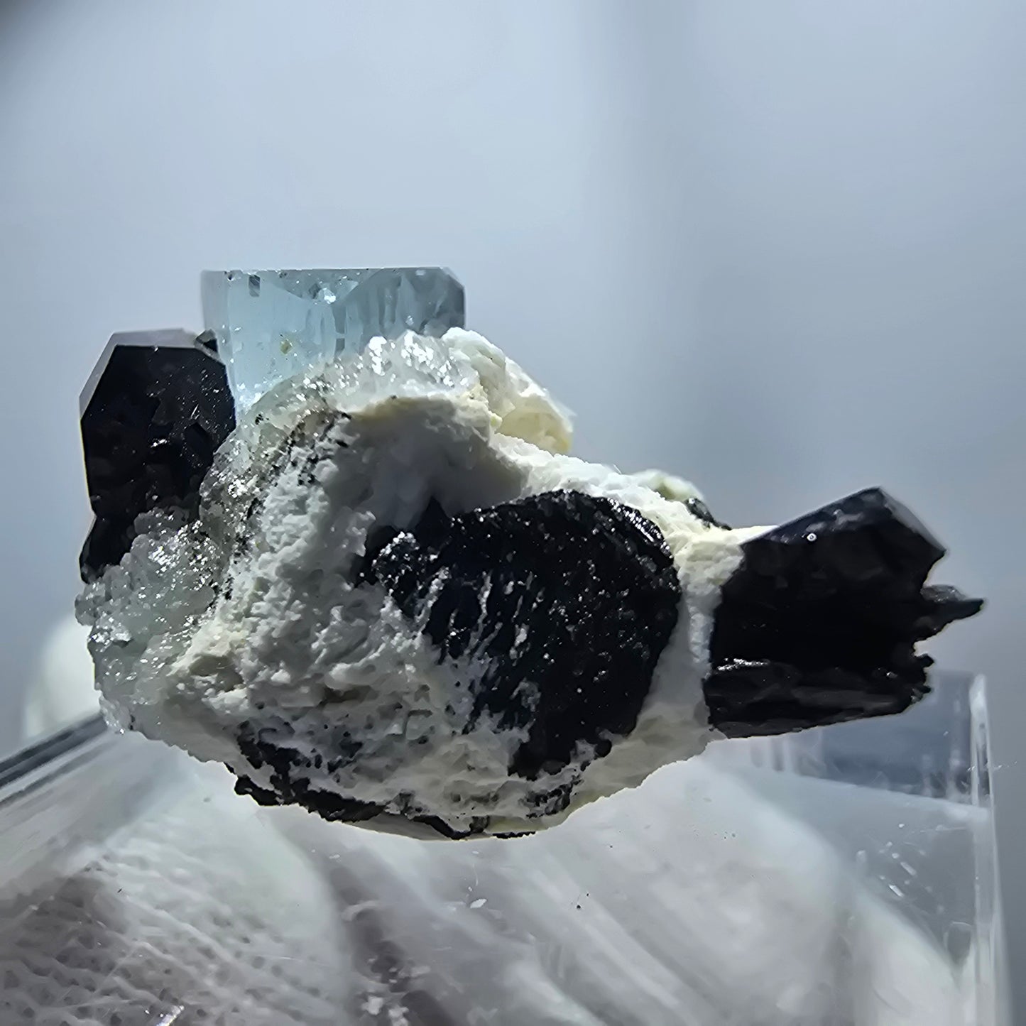 Seltener Aquamarin X mit Orthoklas, Schörl Turmalin Erongo, Namibia 26*14*14mm