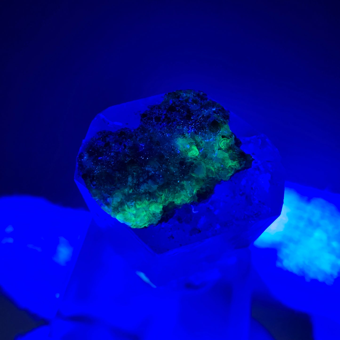 Seltener Aquamarin X mit Hyalit Erongo, Namibia 33*16*15mm