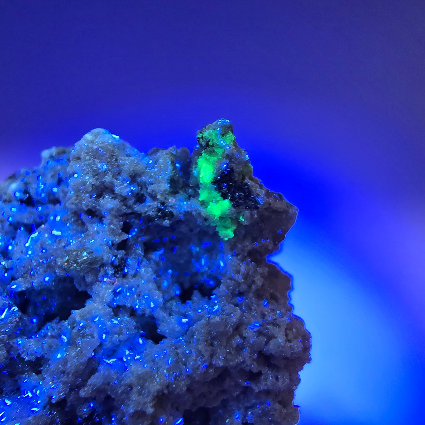 Seltene Aquamarin X mit Hyalit, Orthoklas Stufe Erongo, Namibia 39*38*28mm