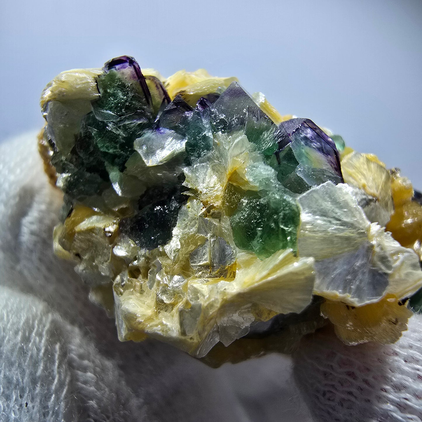 Phantom Fluorit zonal, Muskovit, Schörl Turmalin Stufe Erongo Namibia 41*38*21mm