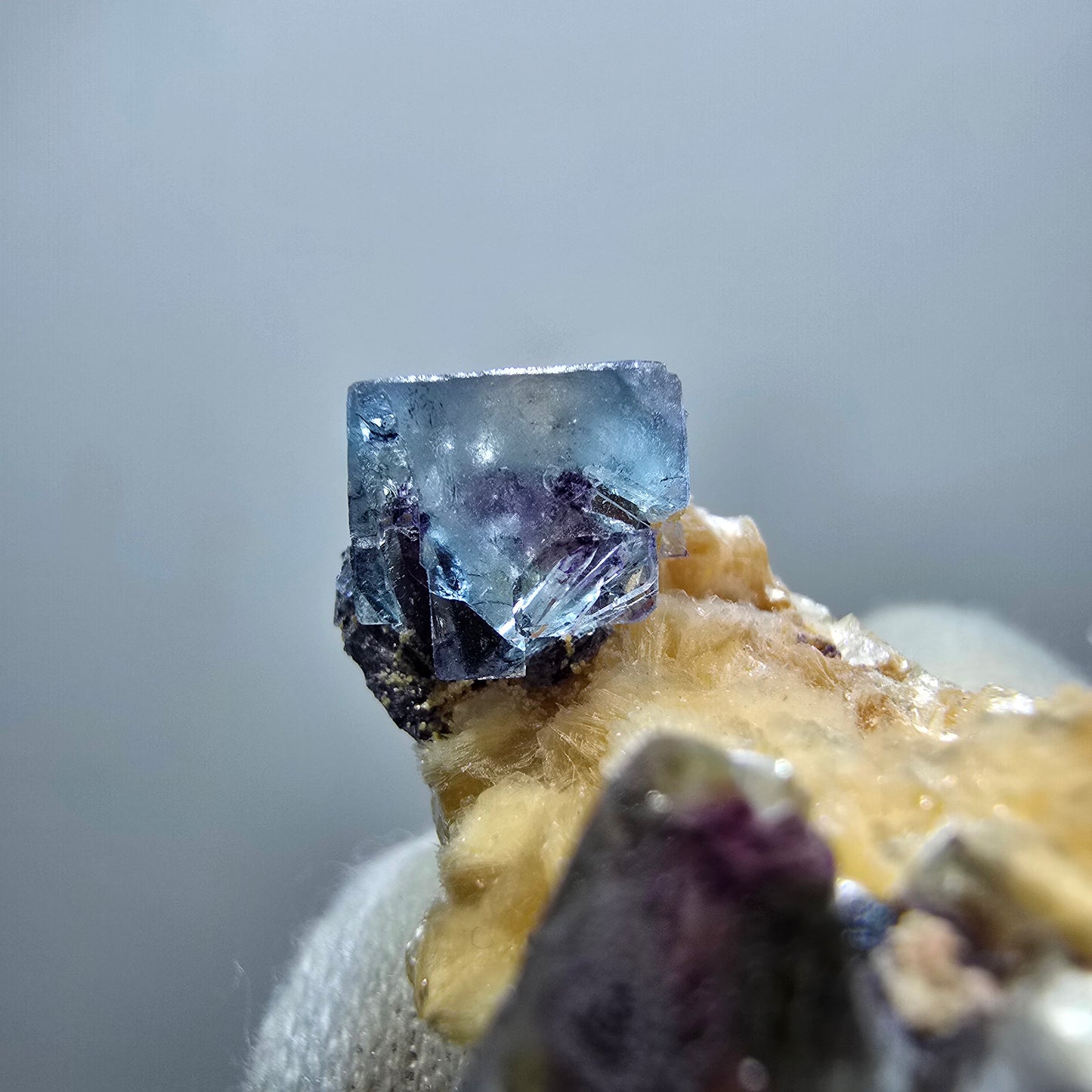 Colorful Phantom Fluorite Cubes Muscovite Schorl Tourmaline Erongo, Namibia 43*39*30mm