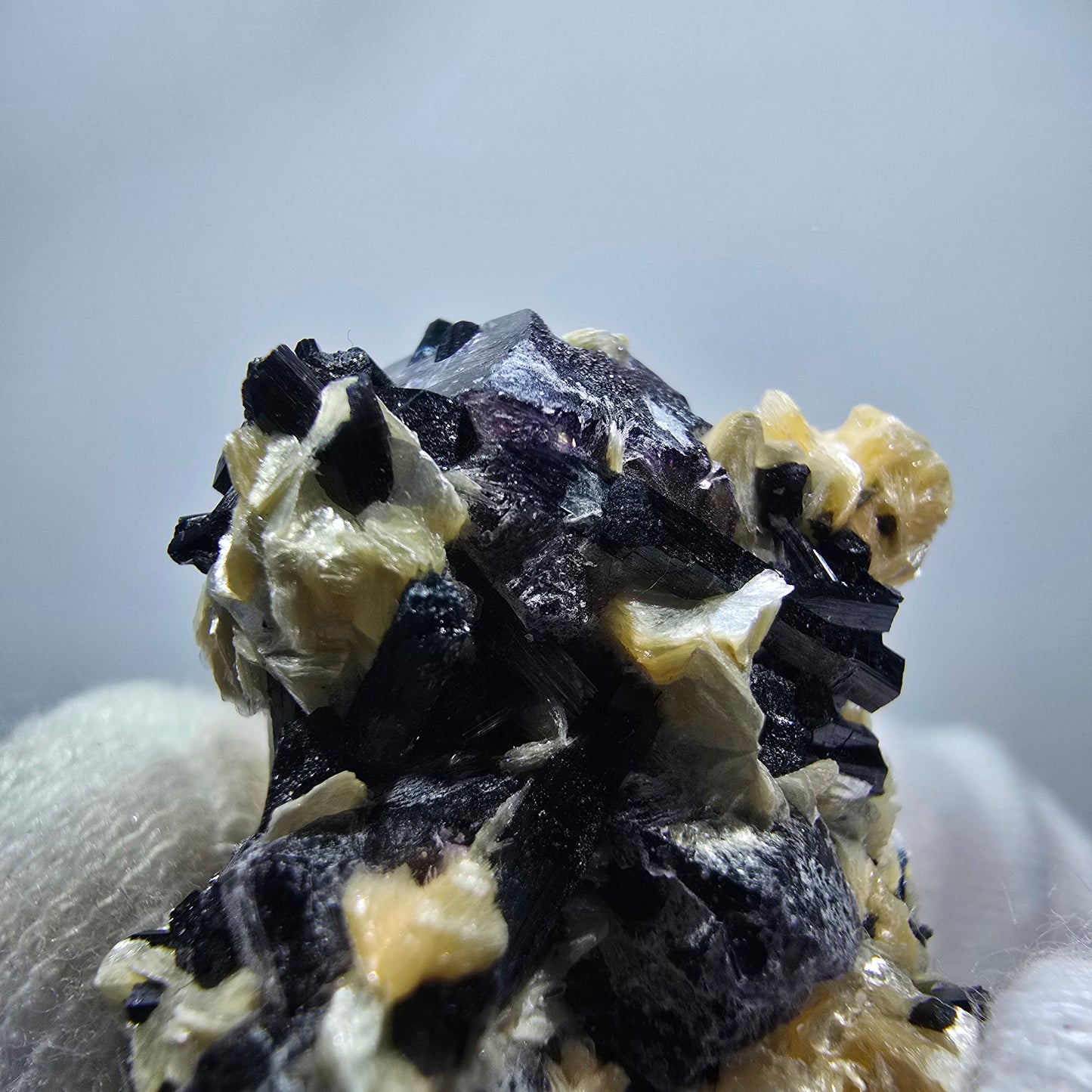 Colorful Phantom Fluorite Cubes Muscovite Schorl Tourmaline Erongo, Namibia 39*26*21mm