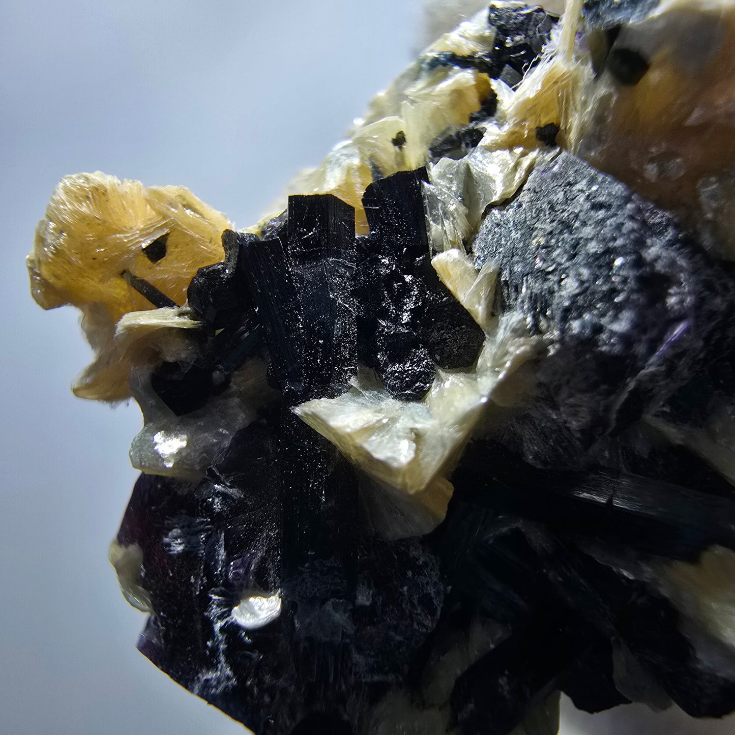 Colorful Phantom Fluorite Cubes Muscovite Schorl Tourmaline Erongo, Namibia 39*26*21mm