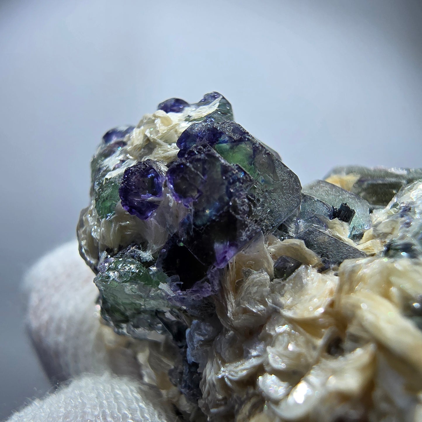 Phantom Fluorite cube zonal, Muscovite Schörl Tourmaline Erongo Namibia 38*33*27mm
