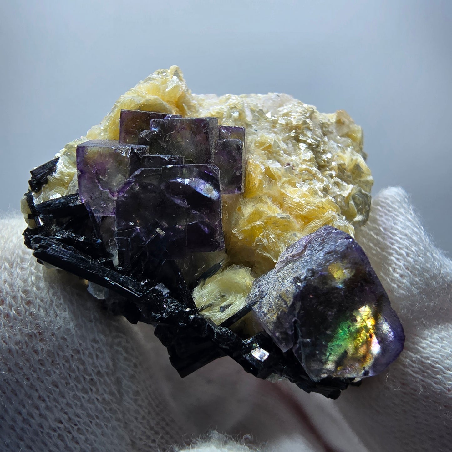 Colorful Phantom Fluorite Cubes Muscovite Schorl Tourmaline Erongo, Namibia 41*33*26mm