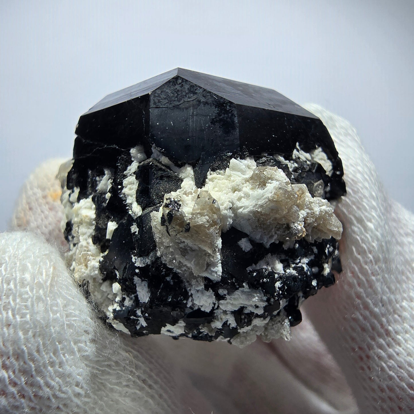 Seltene Schörl Turmalin, Hyalit, Orthoklas Stufe Erongo, Namibia 39*37*26mm