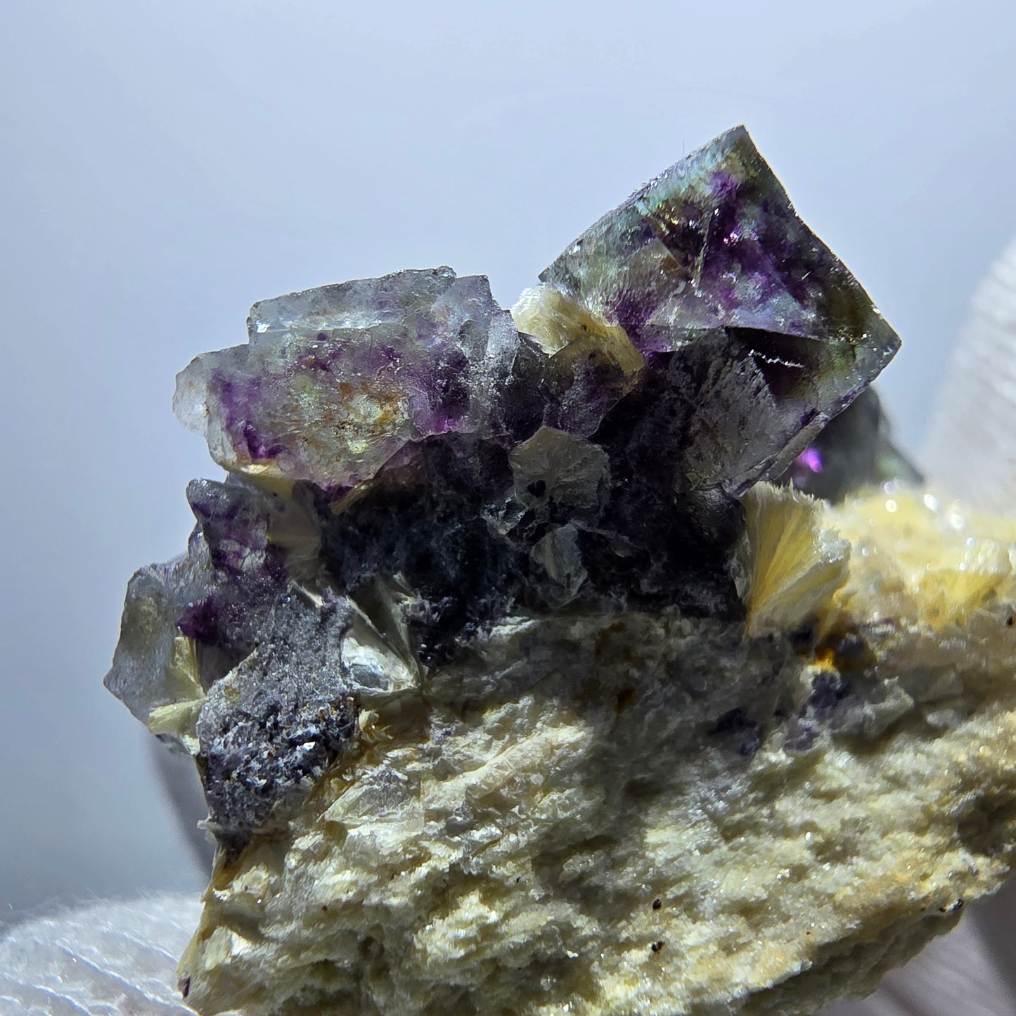 Cube de fluorite fantôme coloré, spécimen de quartz fumé muscovite, Erongo, Namibie, 48 x 32 x 29 mm