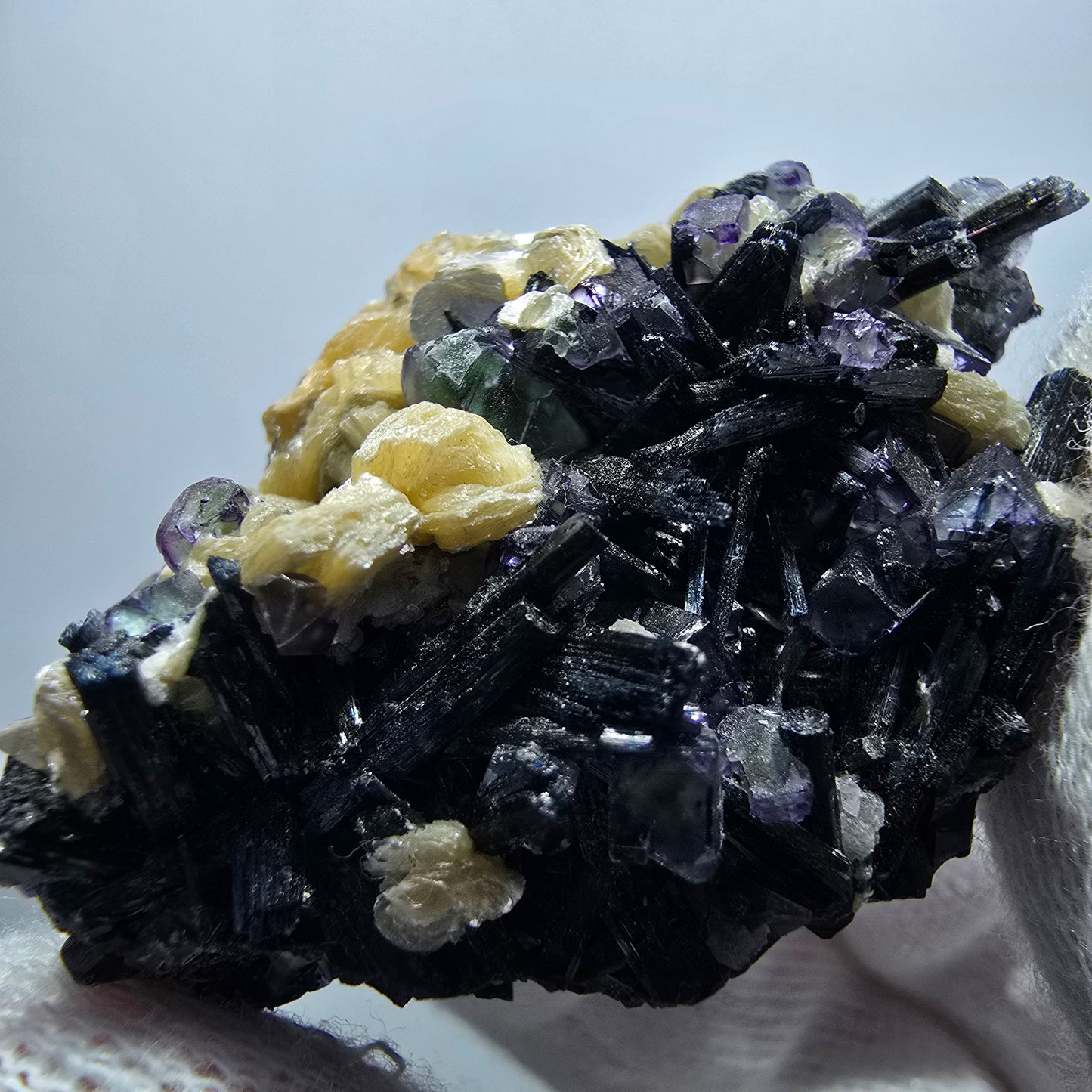 Colorful Phantom Fluorite Cubes Schorl Tourmaline Muscovite Erongo, Namibia 49*34*23mm