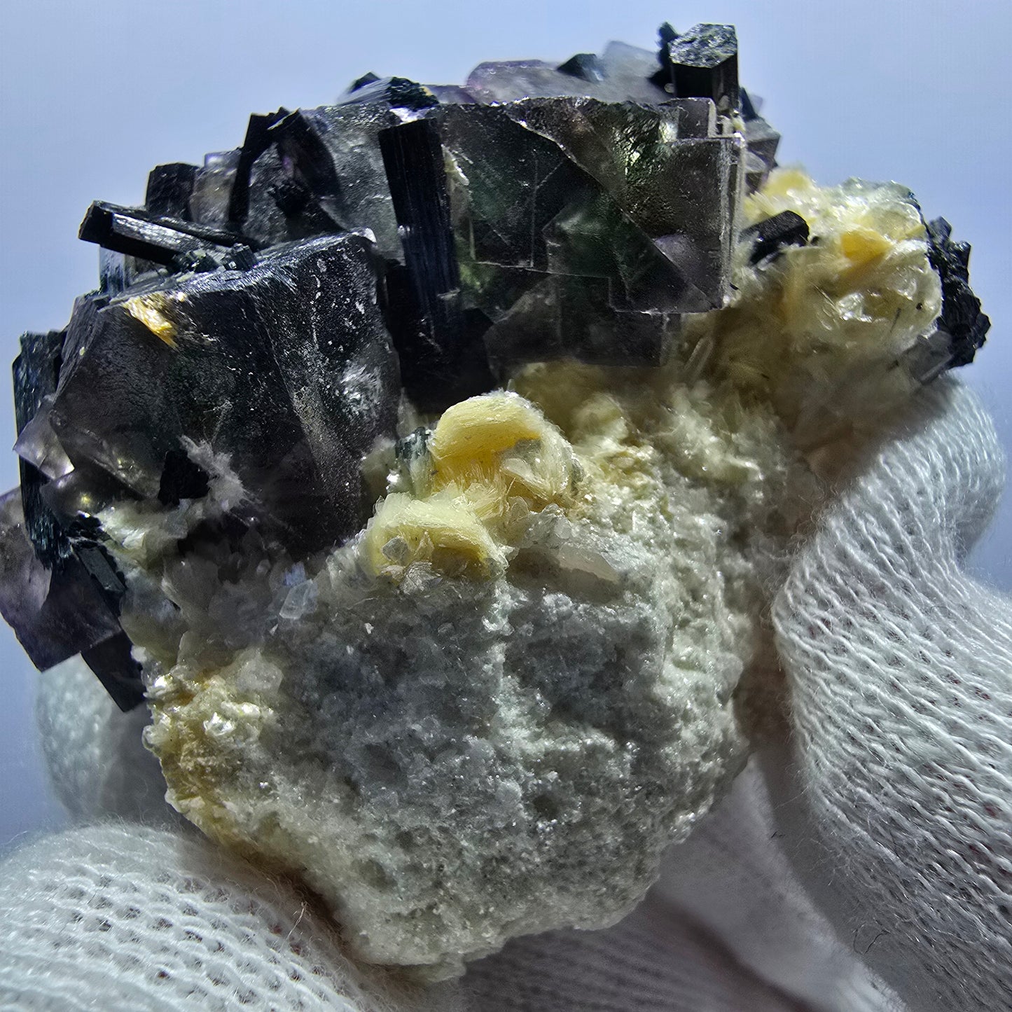 Colorful Phantom Fluorite Cubes Schorl Tourmaline Muscovite Erongo, Namibia 52*50*35mm