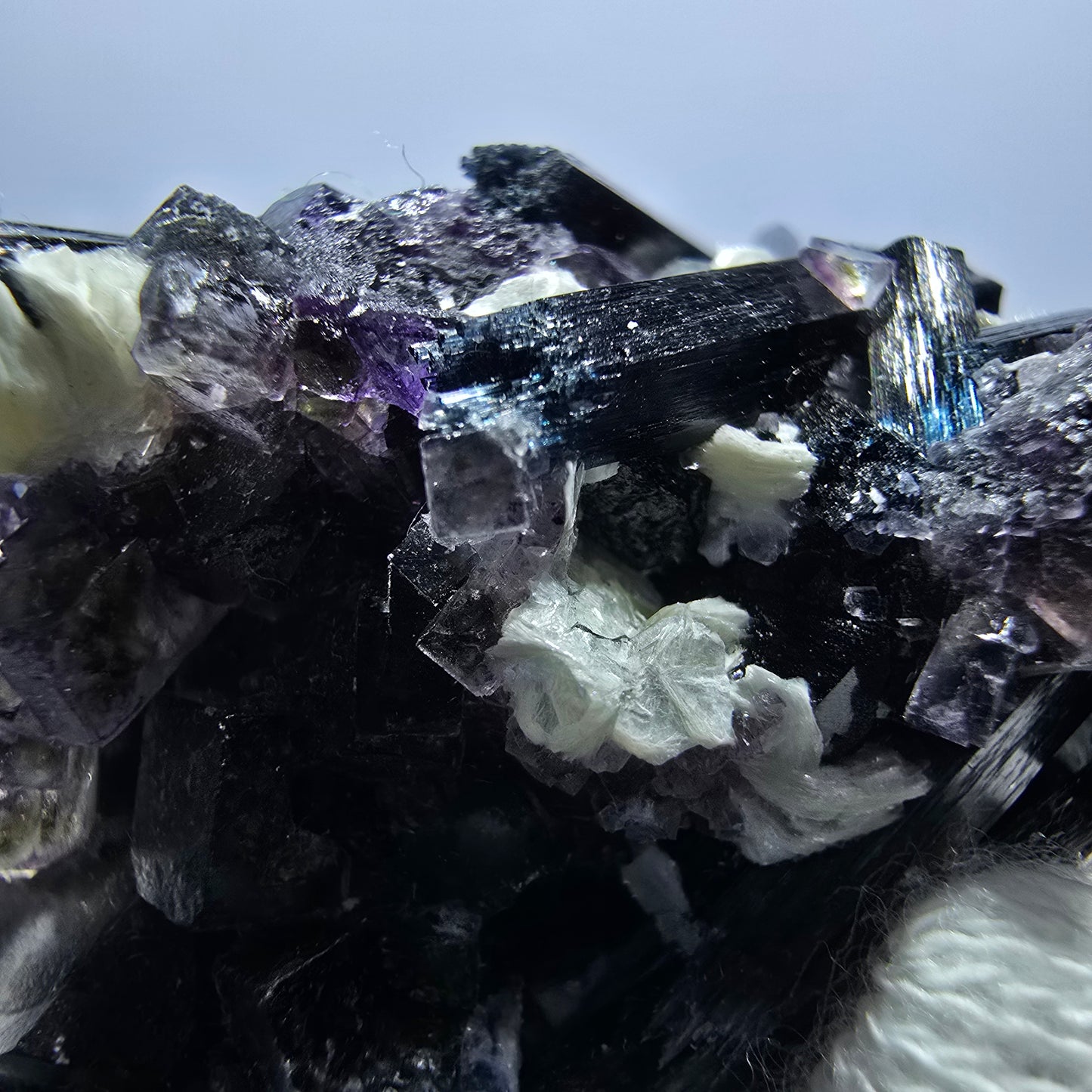Colorful Phantom Fluorite Cubes Schorl Tourmaline Muscovite Erongo, Namibia 48*32*31mm