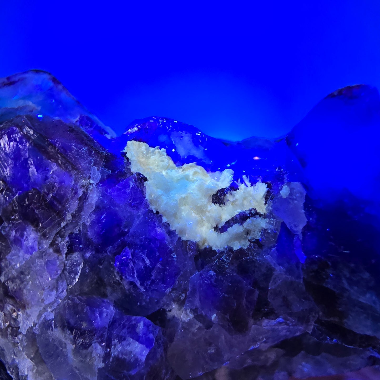 Rare Phantom Fluorite zonal, Schorl Tourmaline Hyalite Erongo, Namibia 79*70*56mm