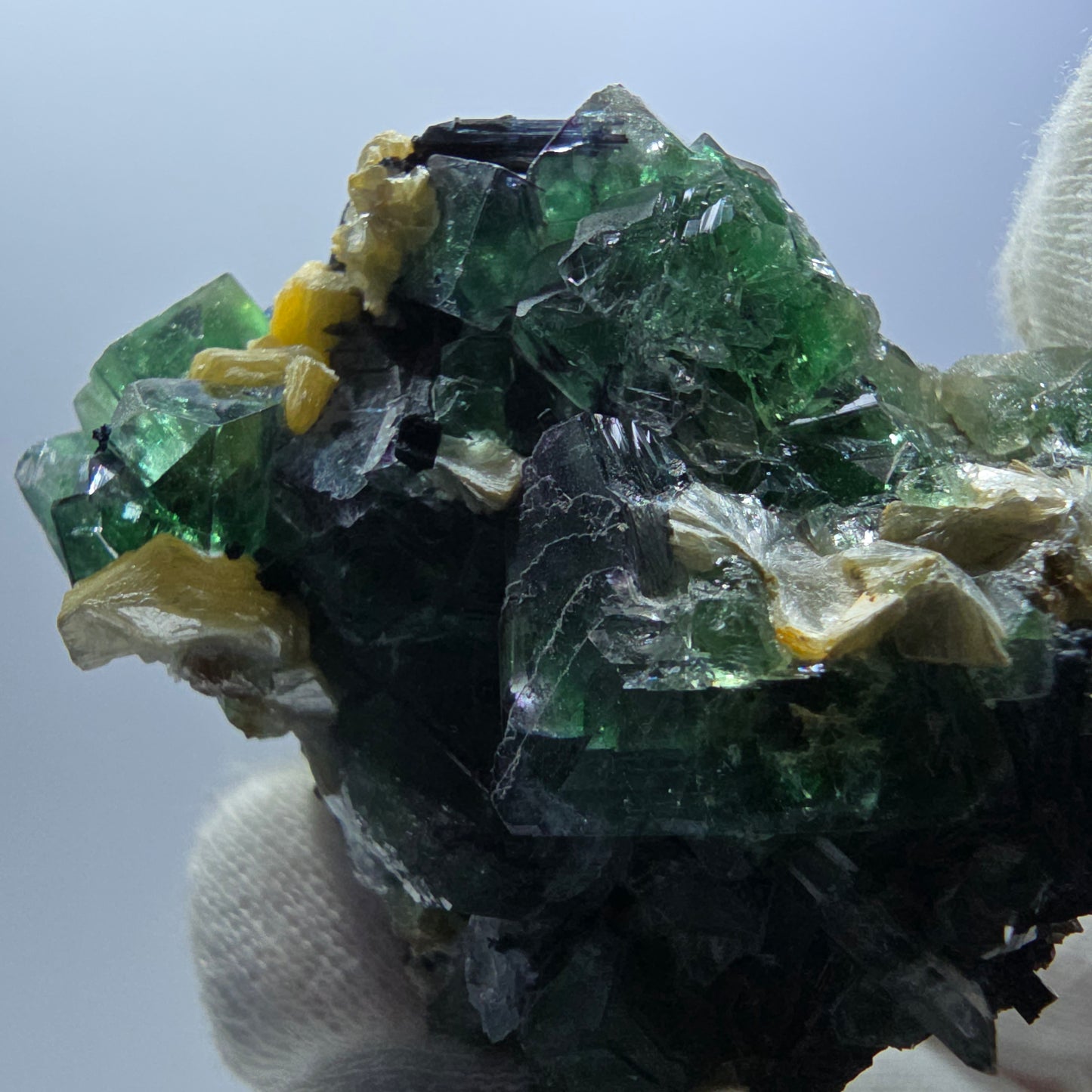 Phantom Fluorit zonal Schörl Rauchquarz Muskovit Erongo, Namibia 56*45*38mm