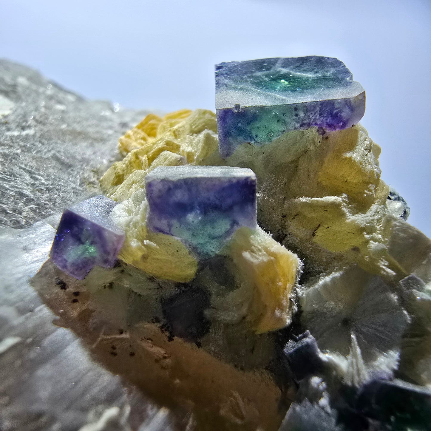 Phantom Fluorit zonal Rauchquarz Hyalit Muskovit Stufe Erongo Namibia 92*72*60mm
