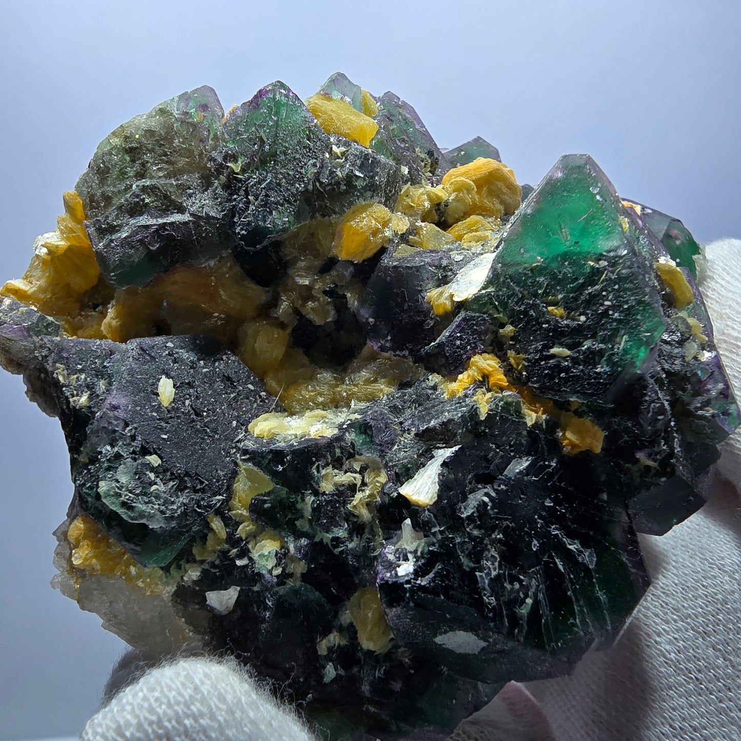 Fluorite fantôme hexagonale, hyalite, tourmaline Schörl, muscovite Erongo, Namibie 93*73*42mm