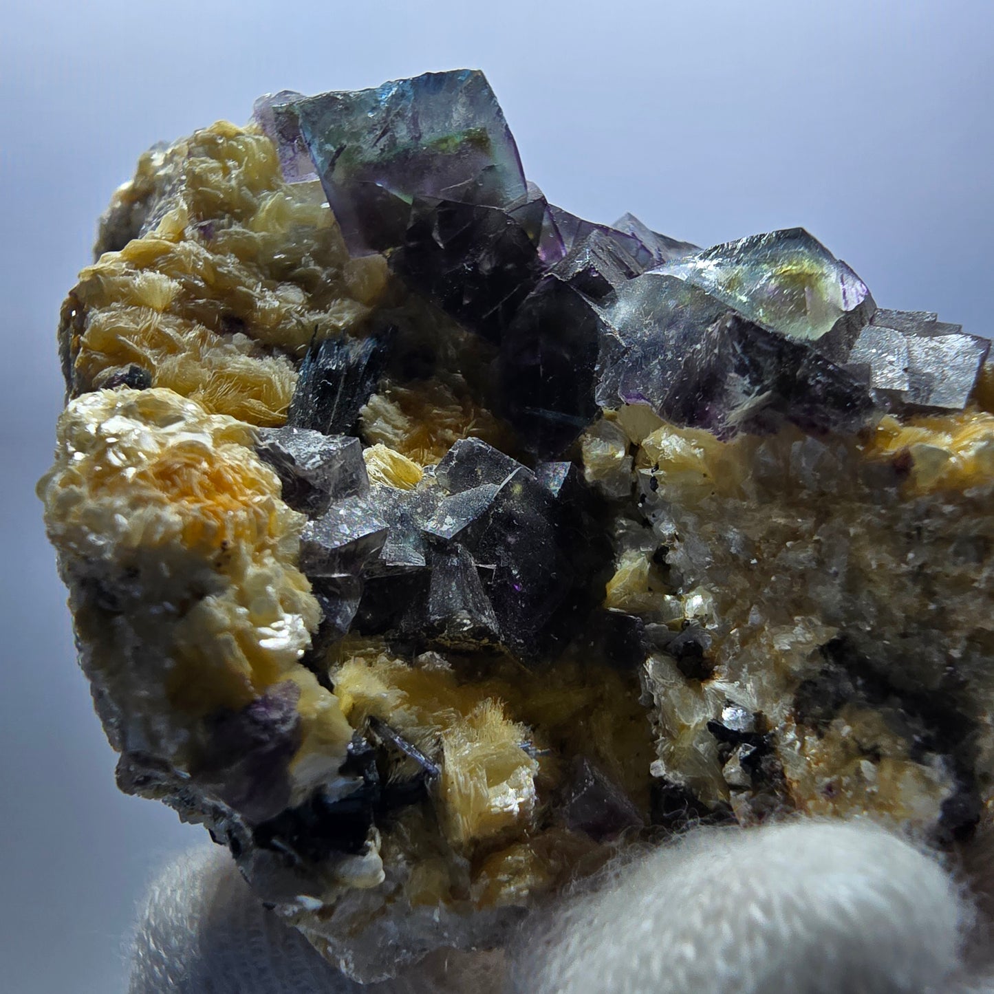 Bunte Phantom Fluorit Würfel Schörl Turmalin Muskovit Erongo, Namibia 72*58*48mm