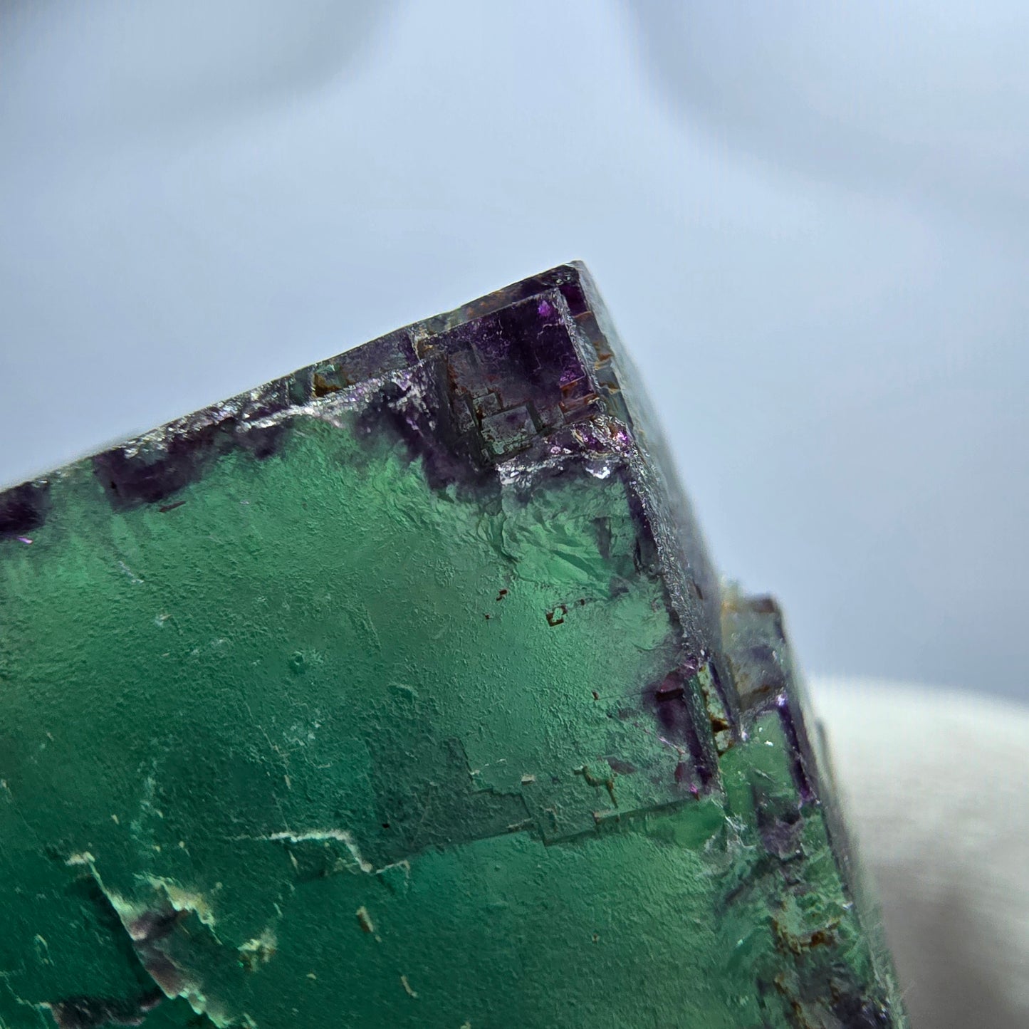Cube de fluorite fantôme, parquet zonal vert violet Okorusu, Namibie 41*38*14mm
