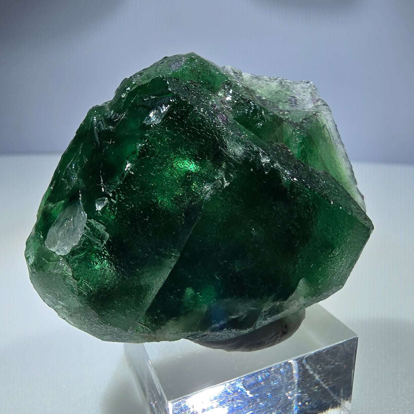 Seltene Phantom Fluorit Würfel Stufe grün Okorusu, Namibia 61*43*27mm