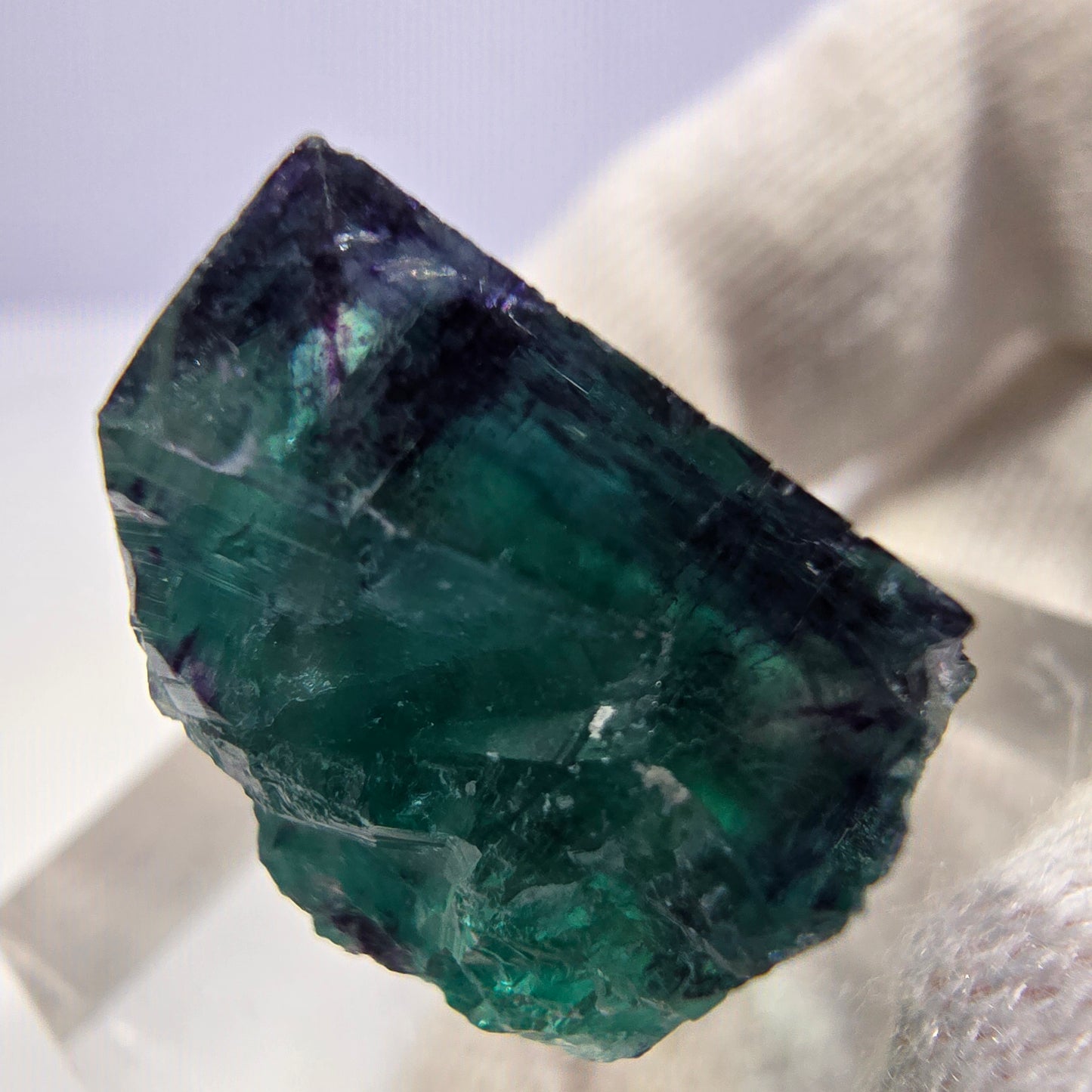 Rare cube de fluorite fantôme, vert violet zonal Okorusu, Namibie 22 x 22 x 12 mm
