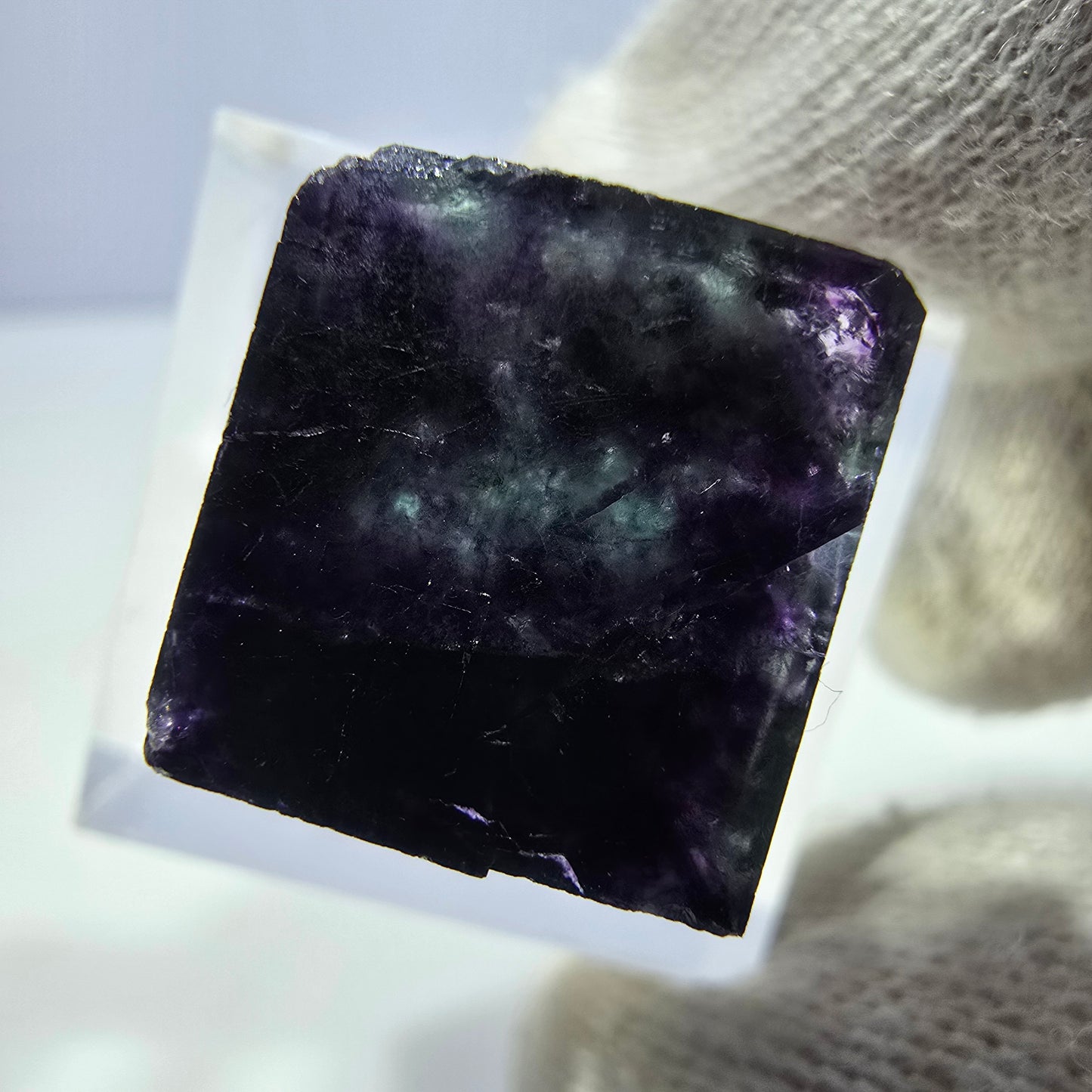 Spécimen de cube de fluorite fantôme transparente, vert-violet zonal, Okorusu, Namibie, 22 x 21 x 15 mm