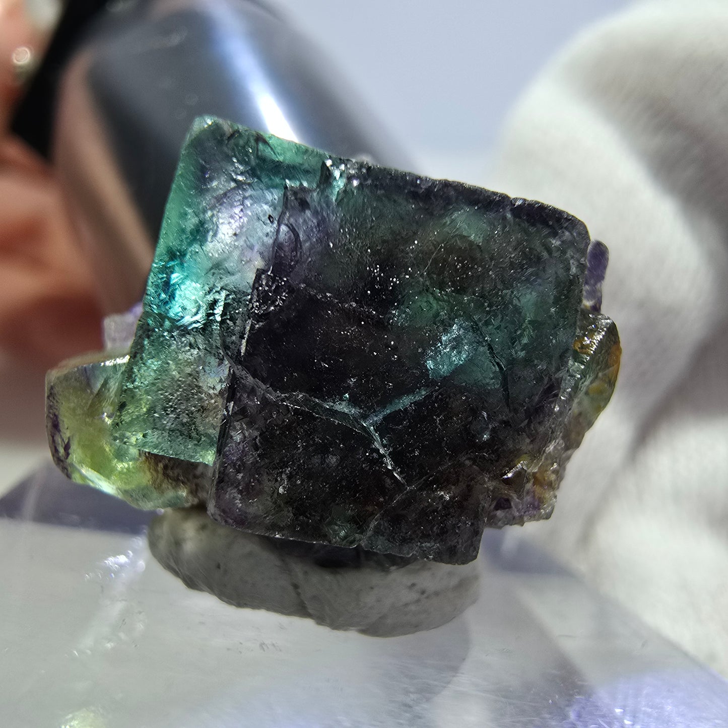 Spécimen rare de cube de fluorite fantôme, vert zonal et violet, Okorusu, Namibie, 22 x 15 x 17 mm