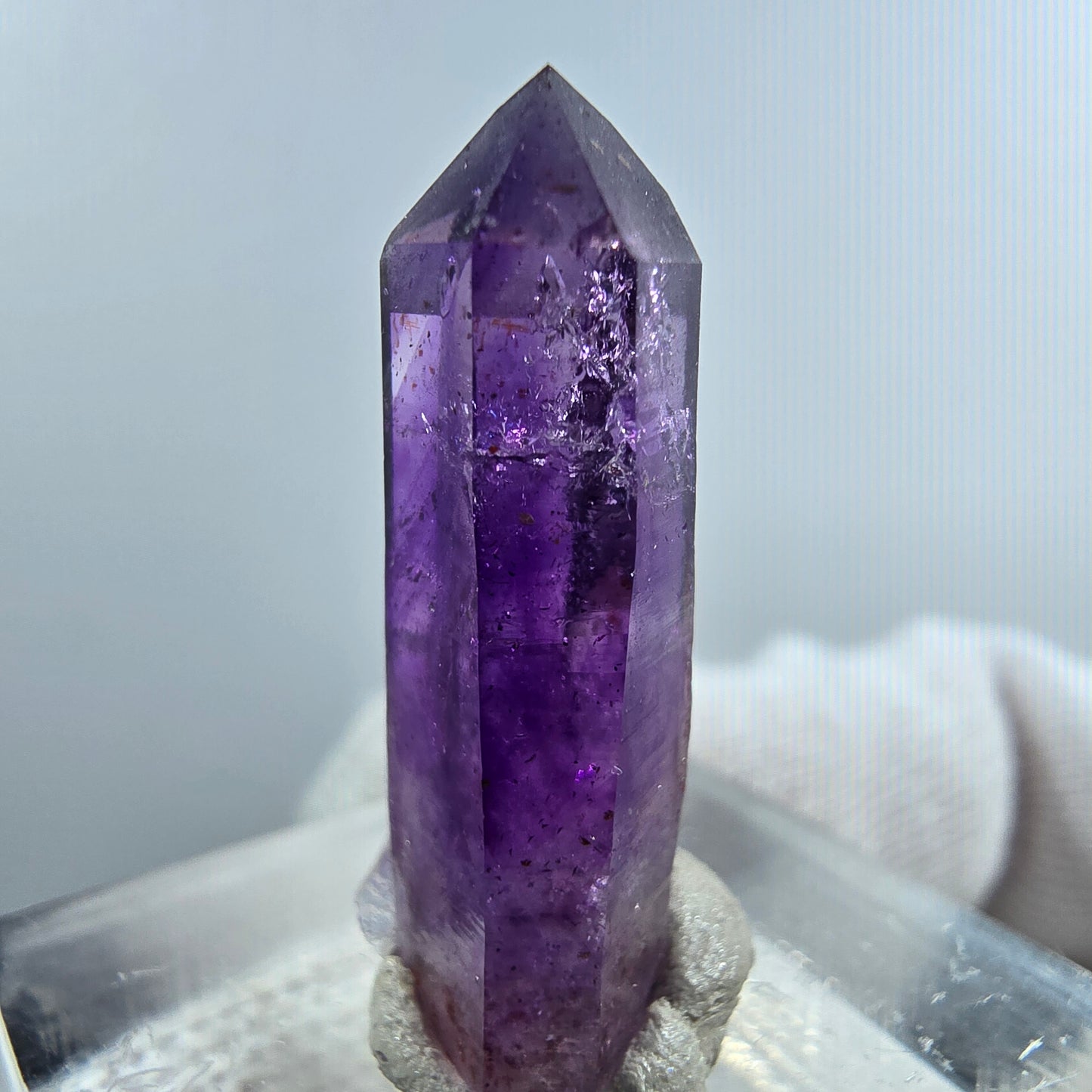 Pointe de sceptre en améthyste fantôme rare, 1x Bubble Goboboseb, Namibie 26 x 10 x 9 mm