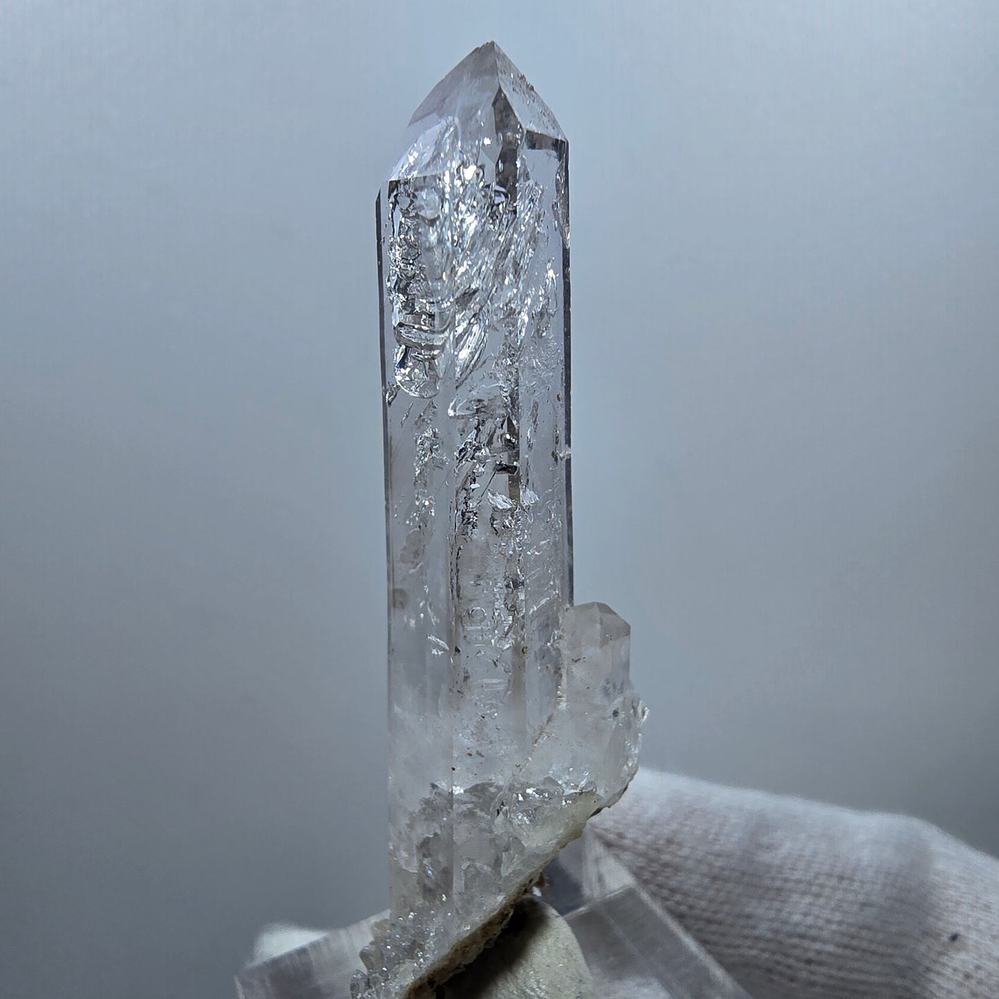 Quartz fumé lémurien Enhydro sur matrice Valentine Pocket Goboboseb Namibie 58 x 23 x 15 mm