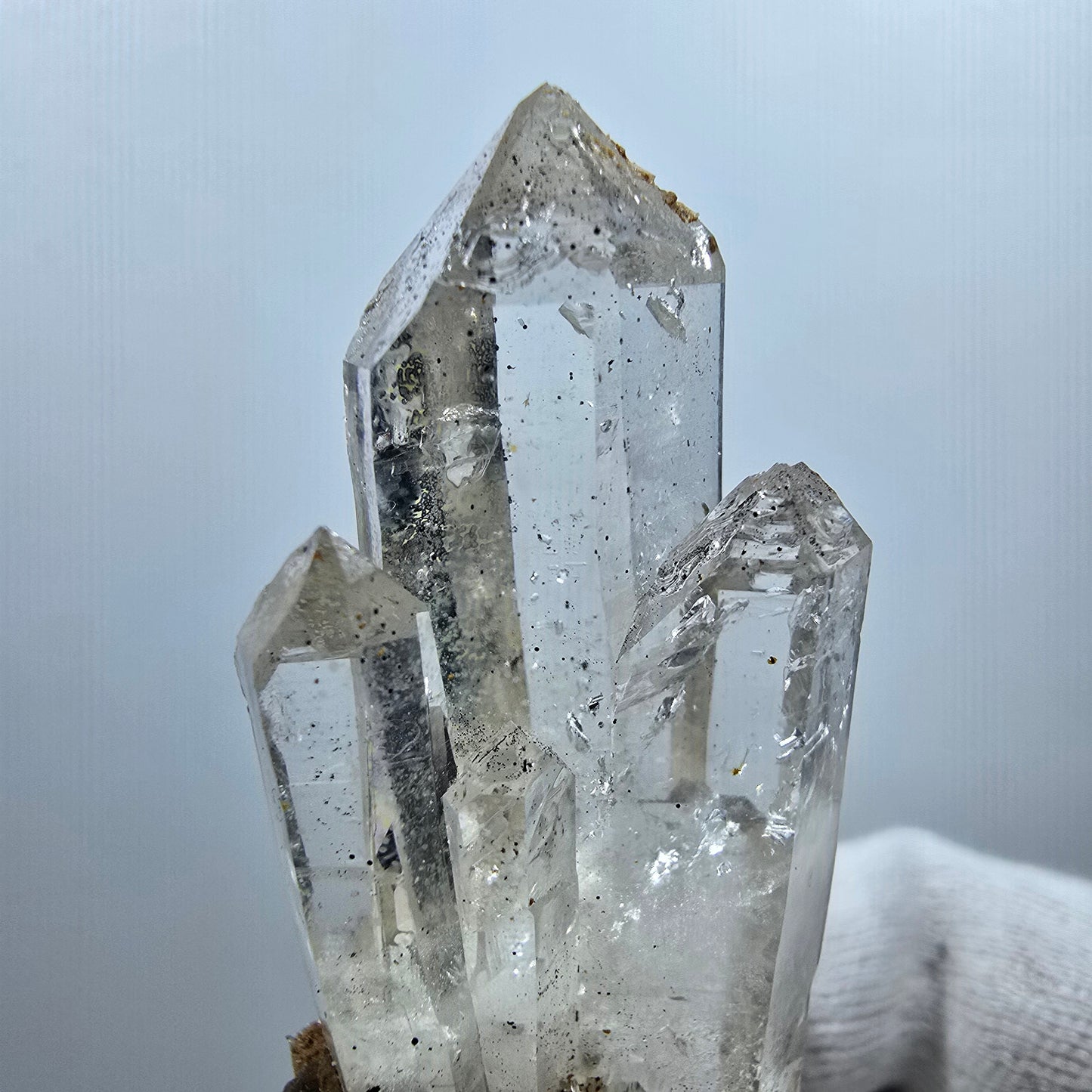 Sceptre DT en quartz fumé fantôme, calcite UV Valentine Pocket Goboboseb Namibie 60 x 26 x 25 mm