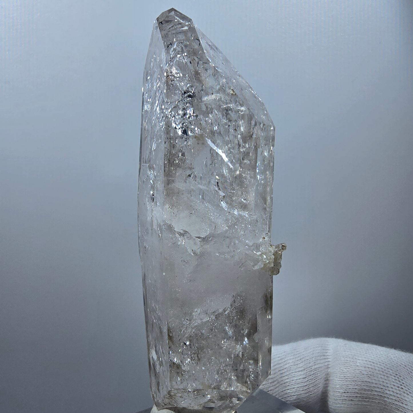 Sceptre DT en quartz fumé lémurien Enhydro, 1 gobob de poche Bubble Valentine. Namibie 89 x 33 x 21 mm