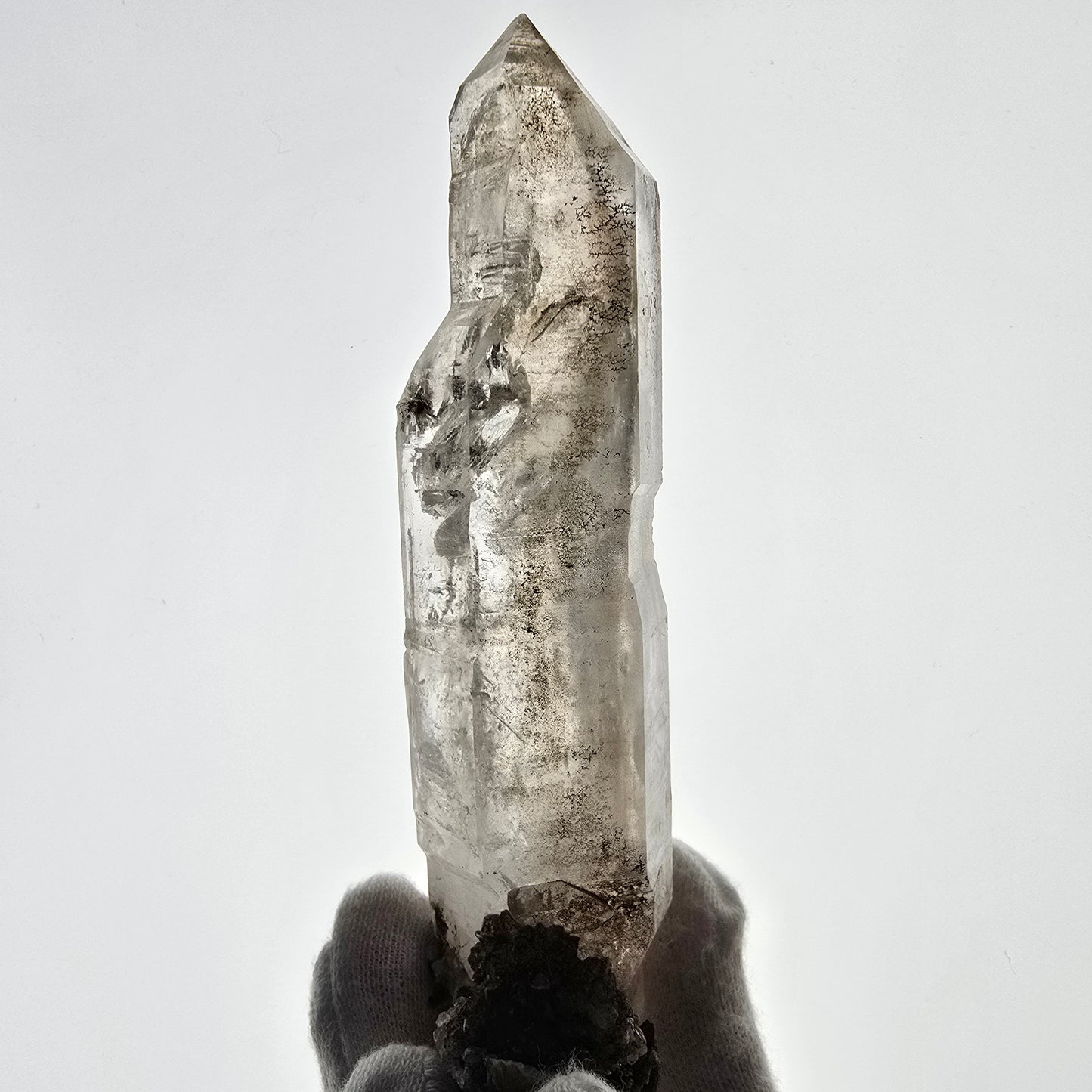 Quartz fumé squelette fantôme lémurien DT, calcite UV Valentine Pocket, Namibie 133 x 46 x 36 mm