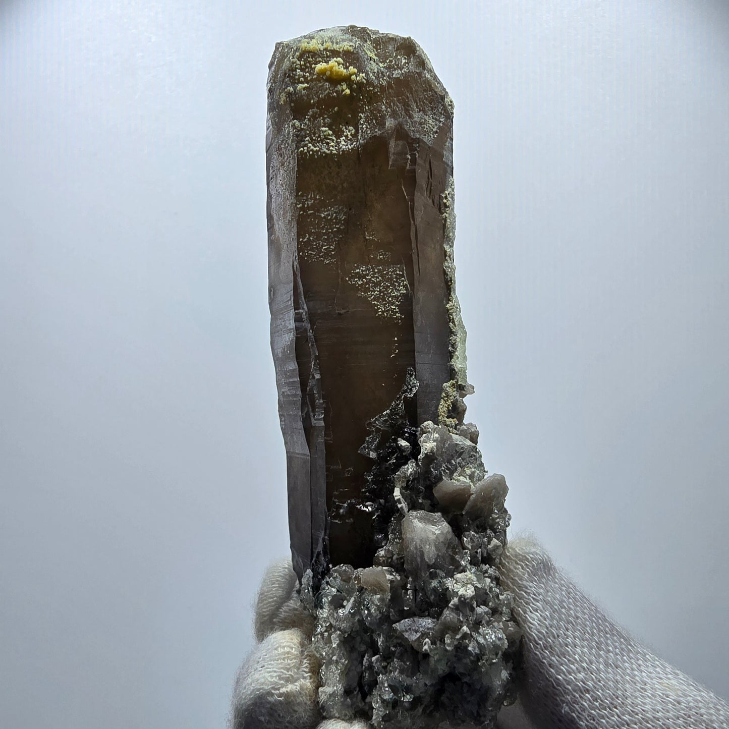 Quartz fumé squelette fantôme, spécimen d'hyalite, Erongo, Namibie, 105 x 42 x 31 mm