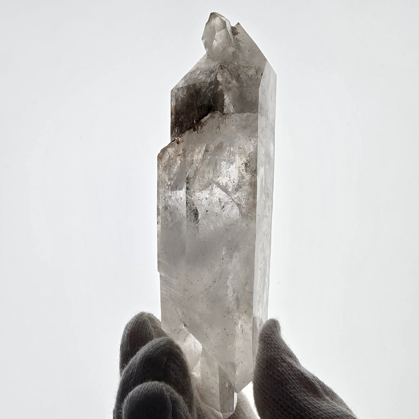 Gobo de poche Lemurian Phantom Skeleton en quartz fumé, DT Scepter Valentine. Namibie 117 x 36 x 29 mm