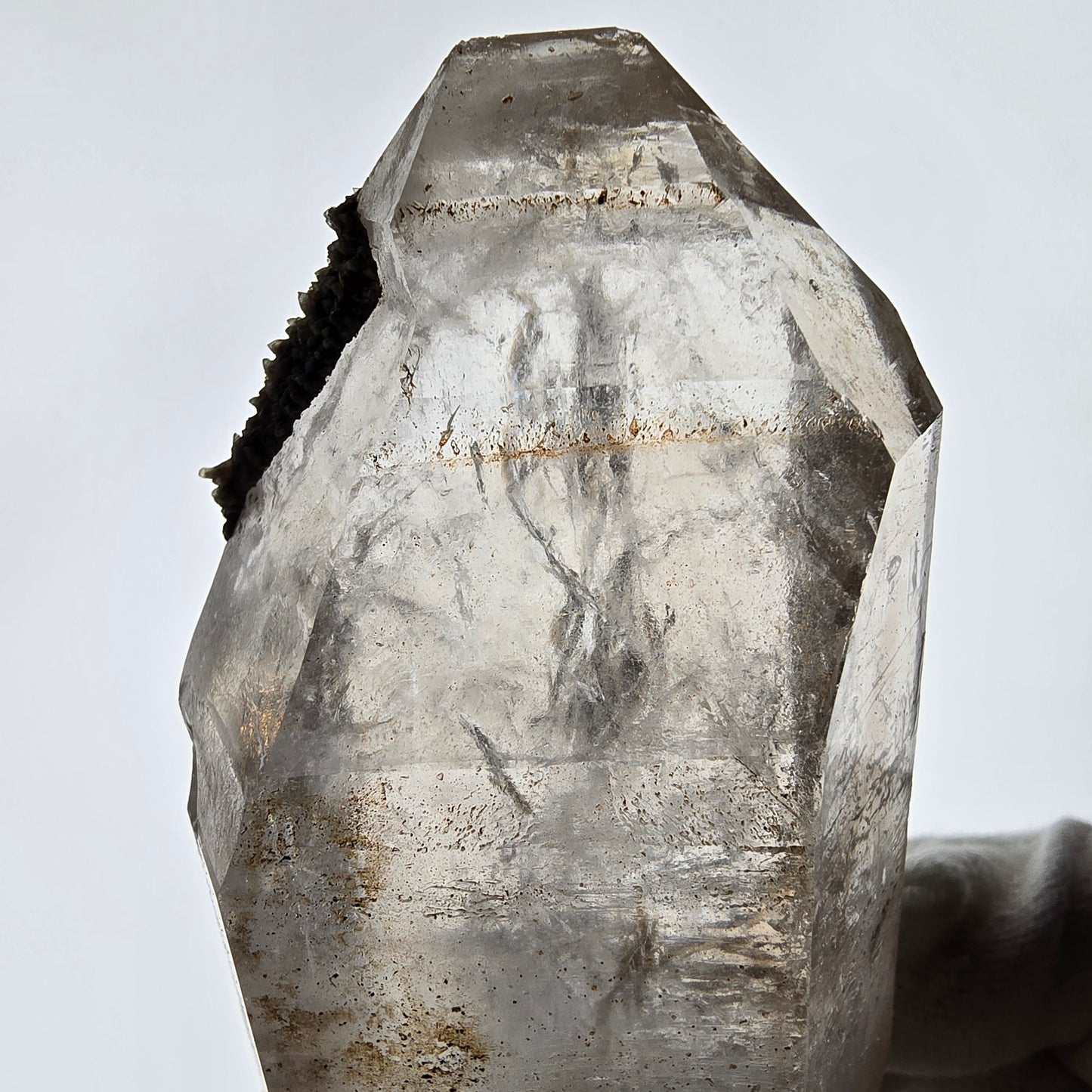 Quartz fumé squelette Enhydro DT, calcite UV, 3x Bubble Valentine Pocket Namibie 121 x 76 x 35 mm