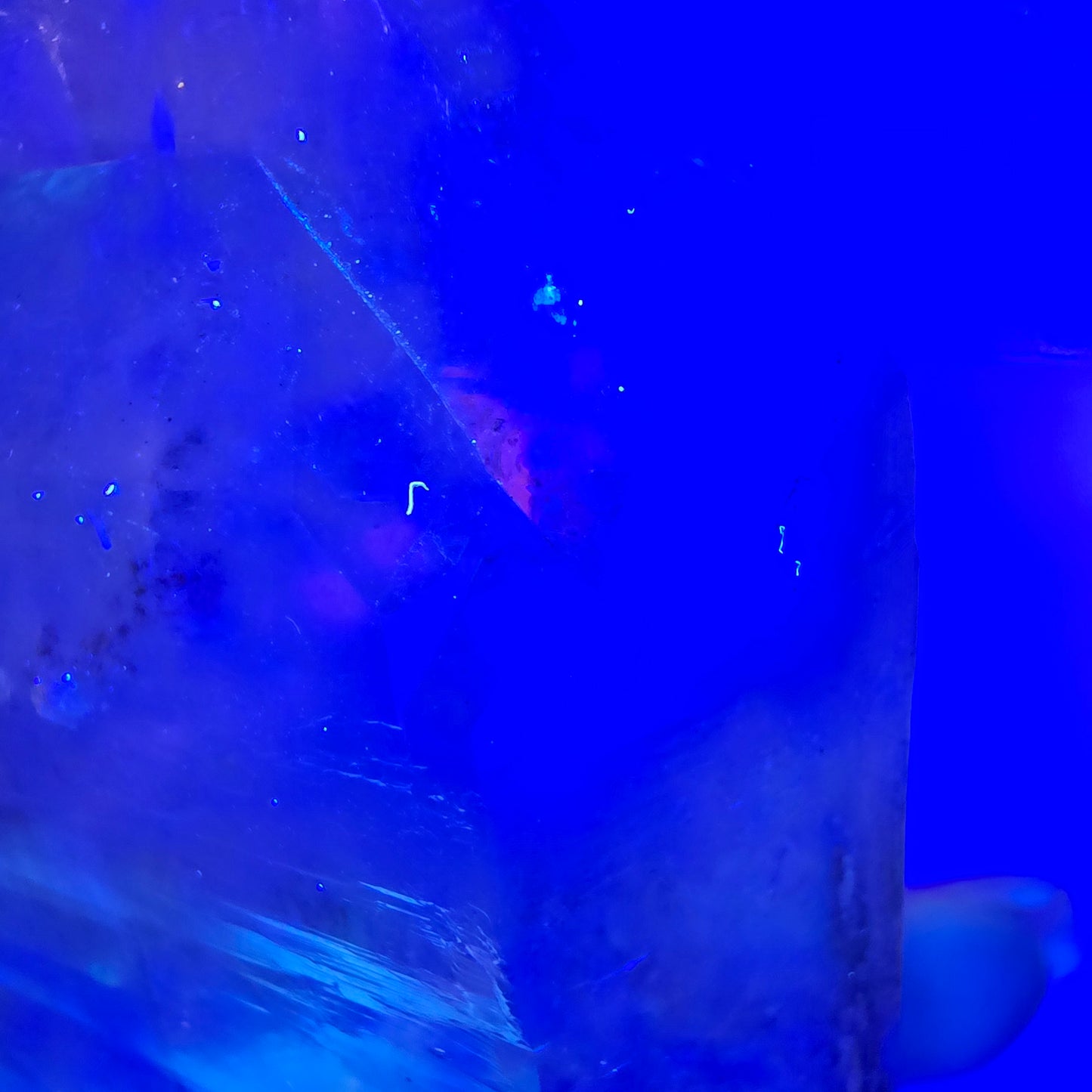 Quartz fumé squelette Enhydro DT, calcite UV, 3x Bubble Valentine Pocket Namibie 121 x 76 x 35 mm