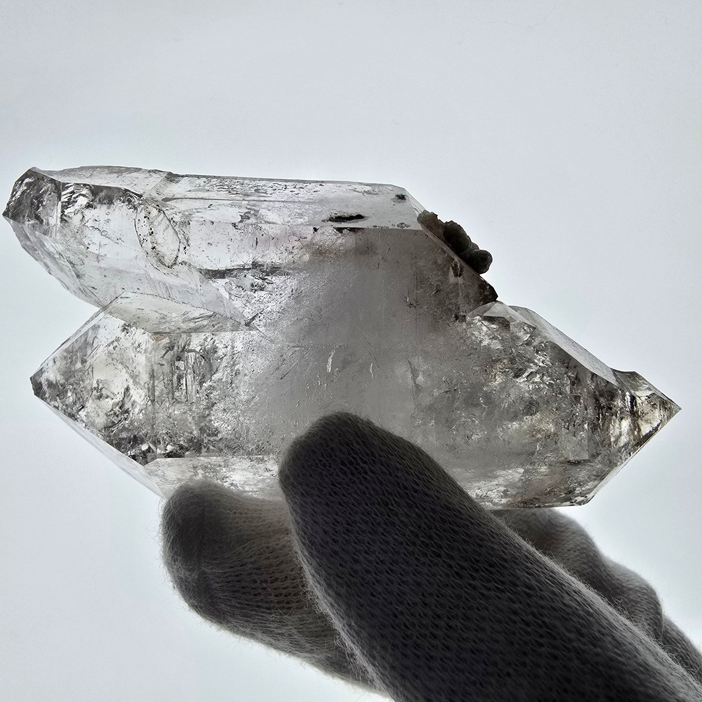 Quartz fumé squelette Enhydro DT, calcite UV, 2x Bubble Valentine Pocket, Namibie 91 x 45 x 27 mm