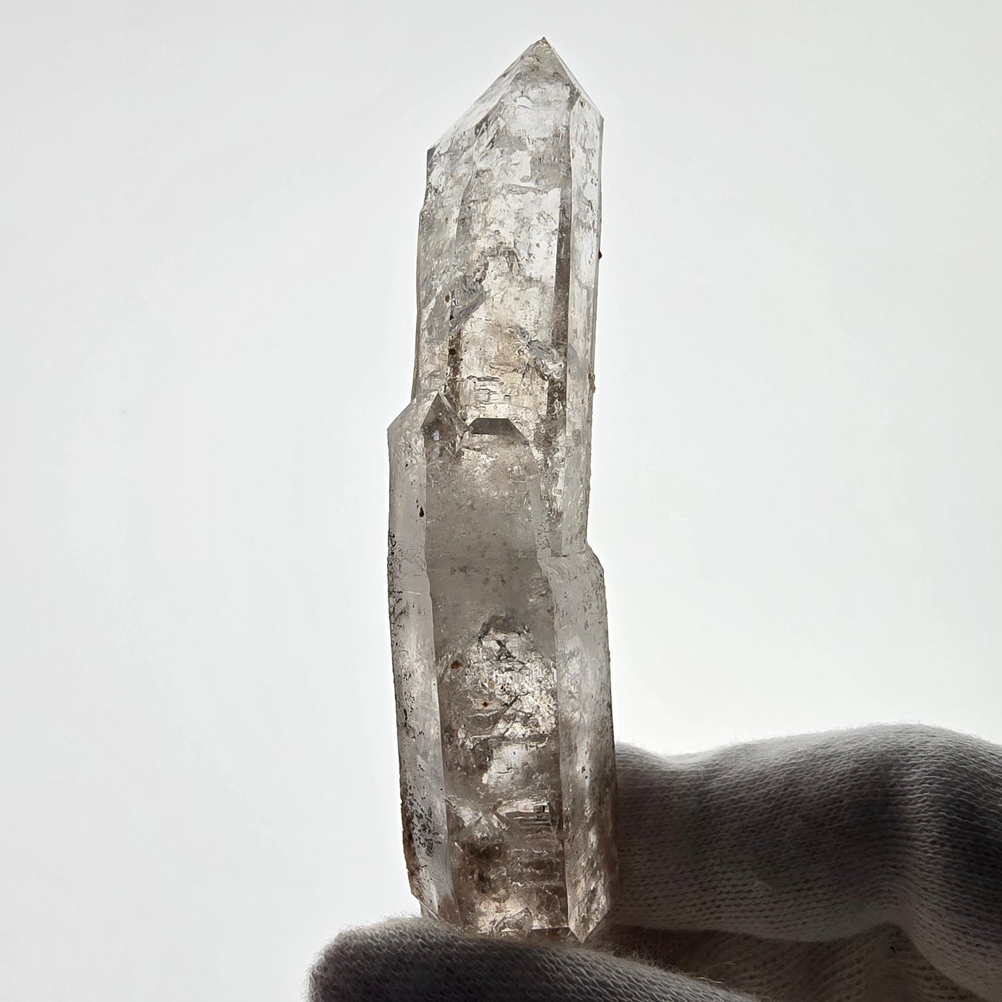 Squelette Fantôme Quartz Fumé DT Sceptre Valentine Pocket Goboboseb Namibie 103*24*18mm