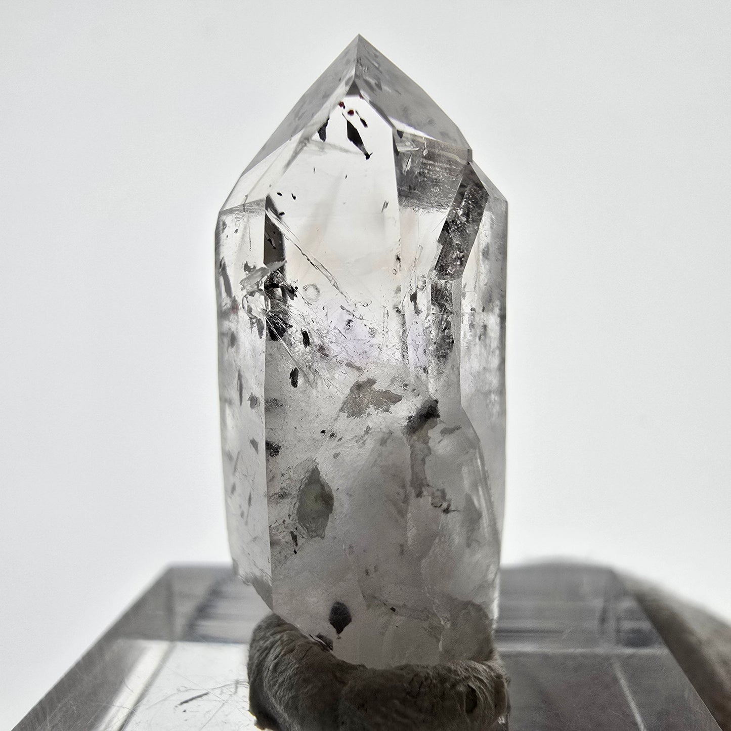 Quartz fumé Harlequin Phantom, Analcim, mine Prehnite Streep, Namibie, 29 x 12 x 14 mm