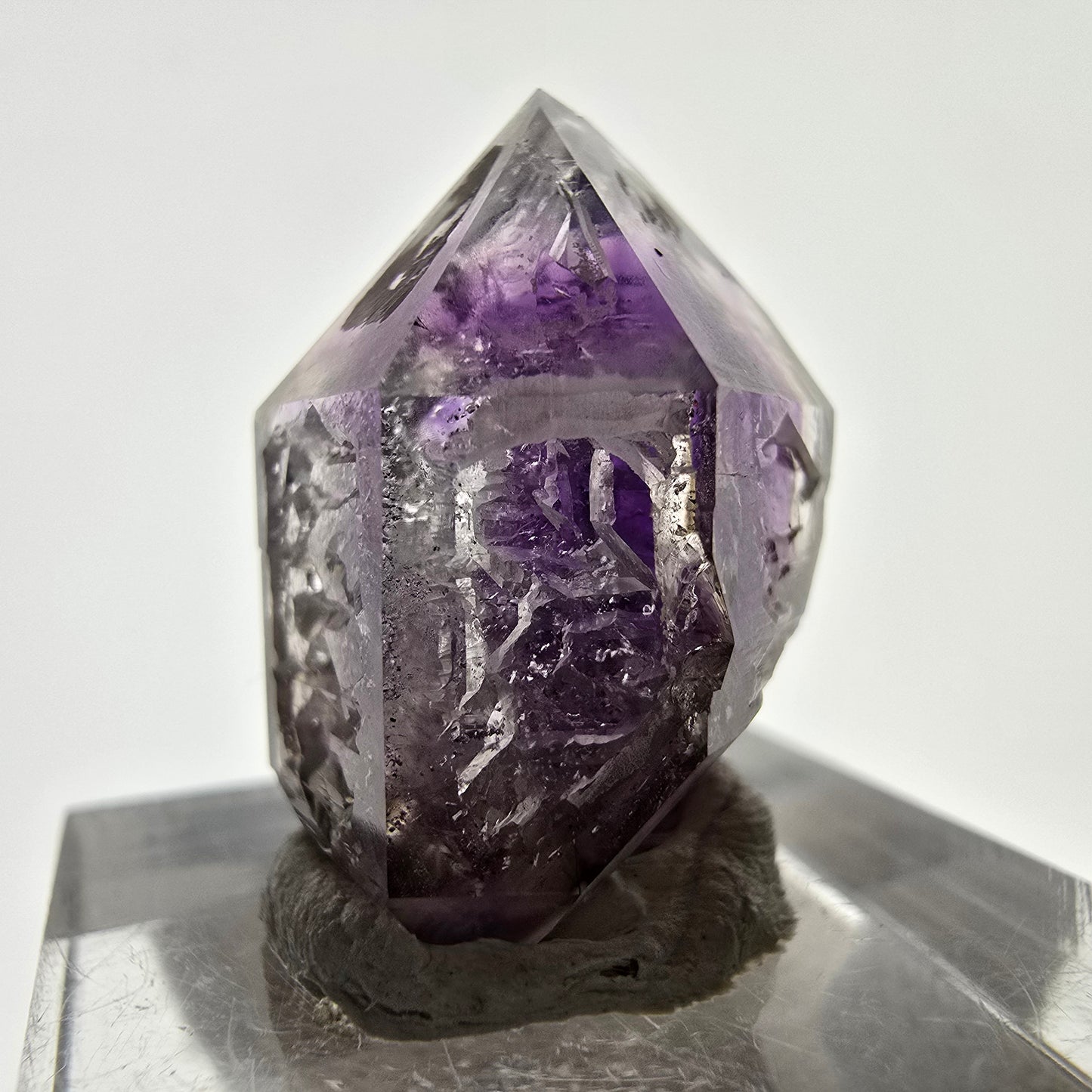 Améthyste fantôme rare, pointe de sceptre Brandberg, Namibie, 23 x 19 x 15 mm