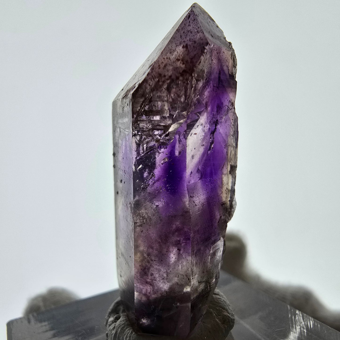 Pointe de sceptre d'améthyste fantôme Enhydro, 1x Bubble Brandberg, Namibie 34 x 16 x 14 mm