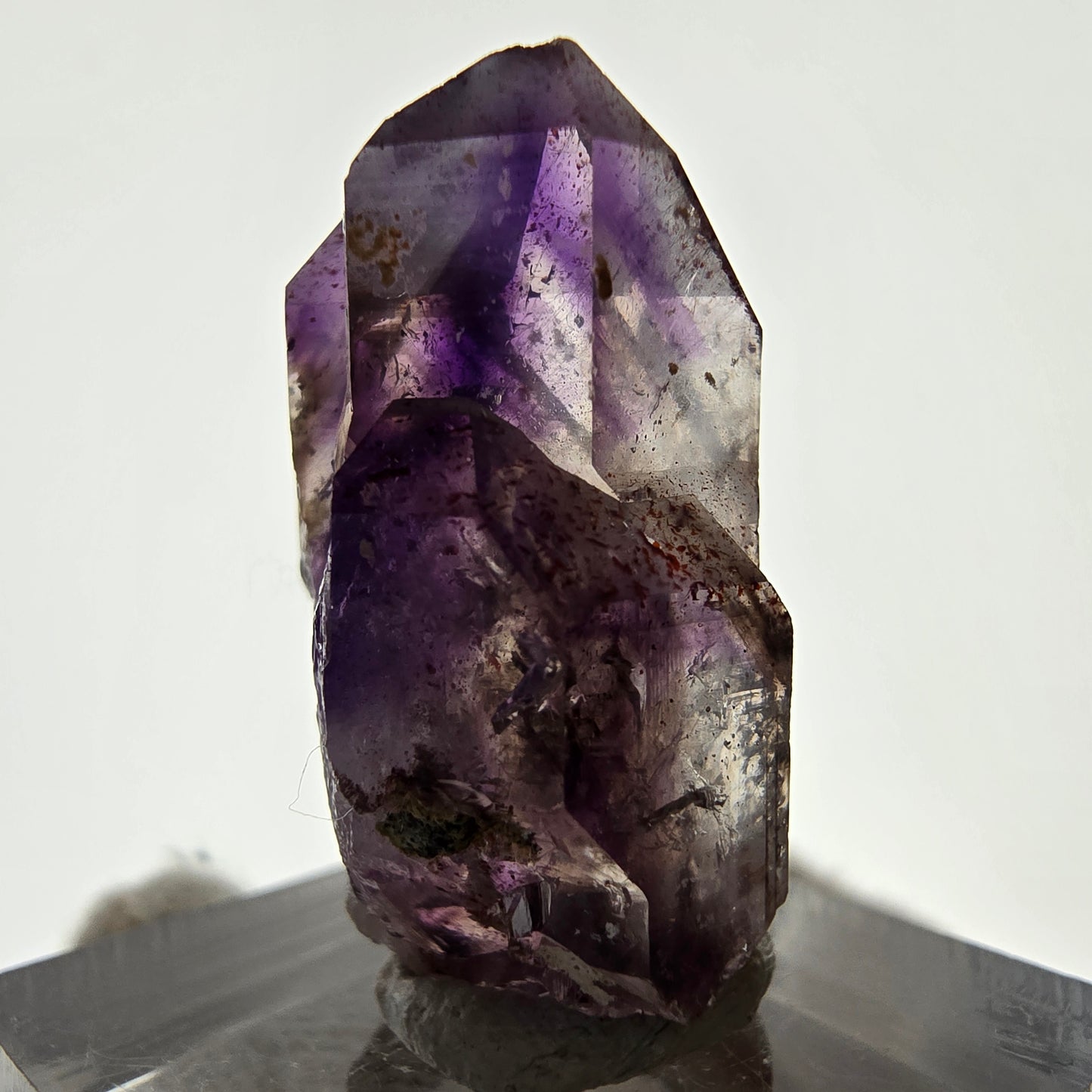 Rare spécimen de sceptre d'améthyste fantôme, Brandberg, Namibie, 31 x 19 x 14 mm